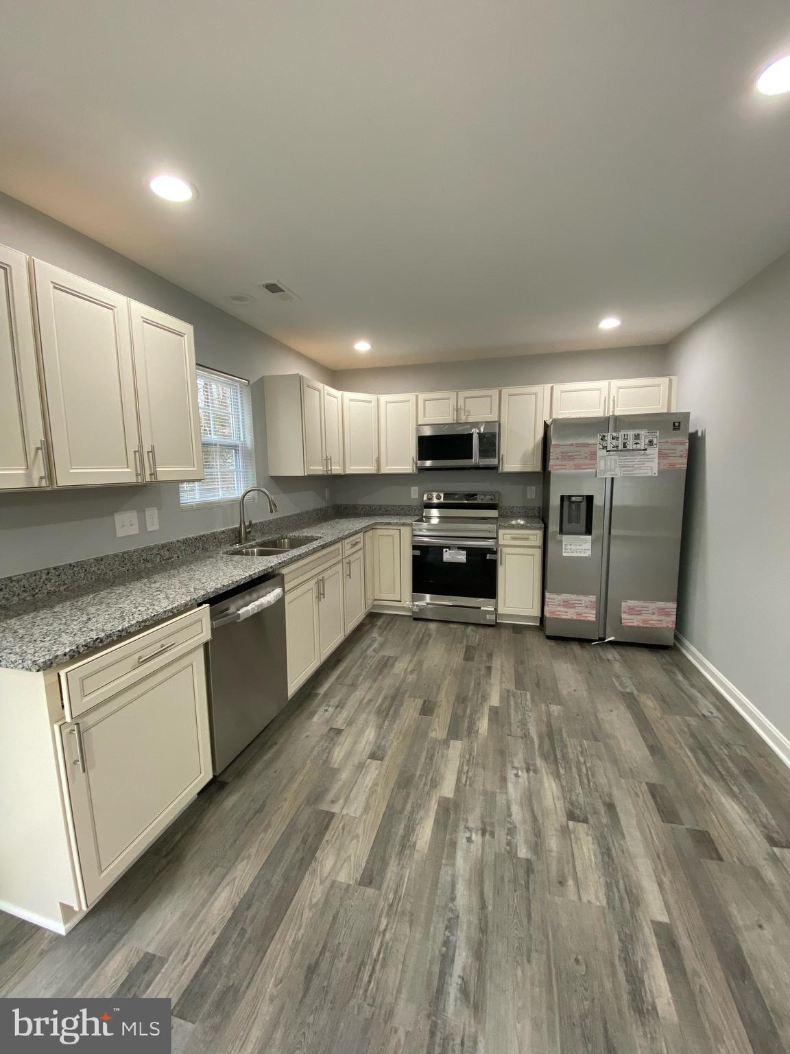 PLACID BAY ESTATES - Residential