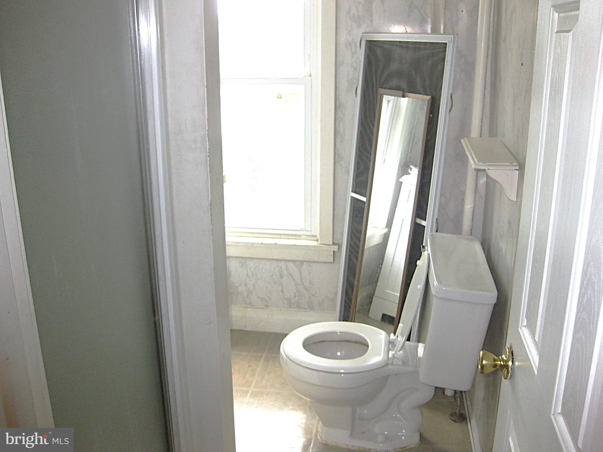 Shippensburg, Pennsylvania 17257, United States, 6 Bedrooms Bedrooms, ,Residential,Pending,44378