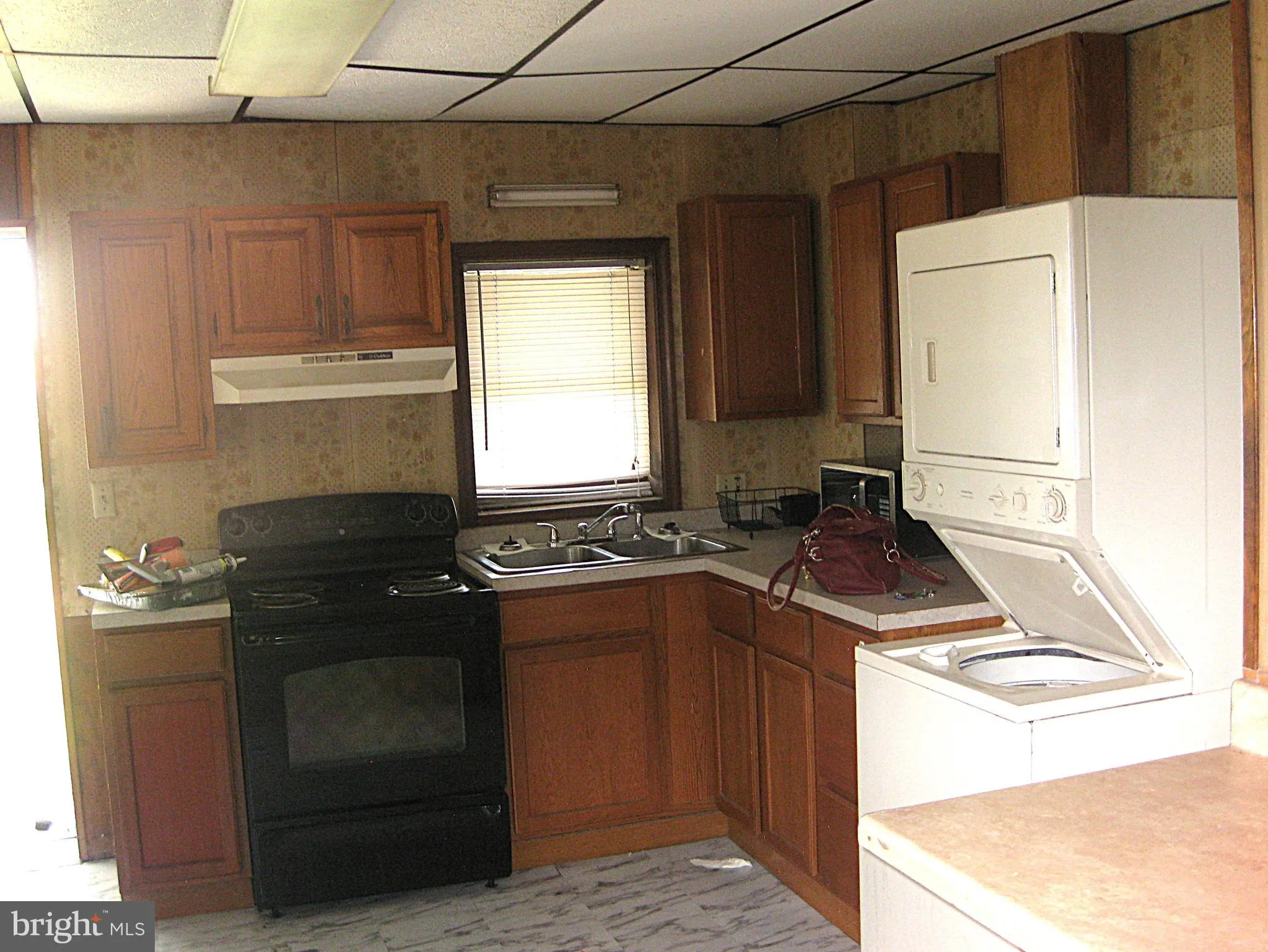 Shippensburg, Pennsylvania 17257, United States, 6 Bedrooms Bedrooms, ,Residential,Pending,44378