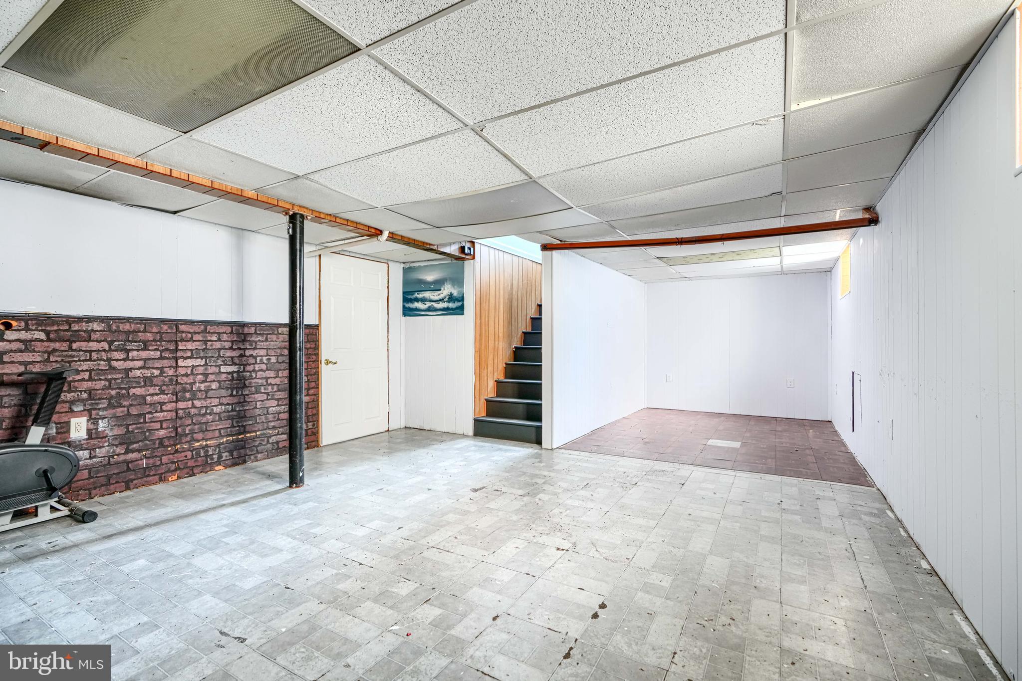 PARKVILLE HEIGHTS - Residential Lease