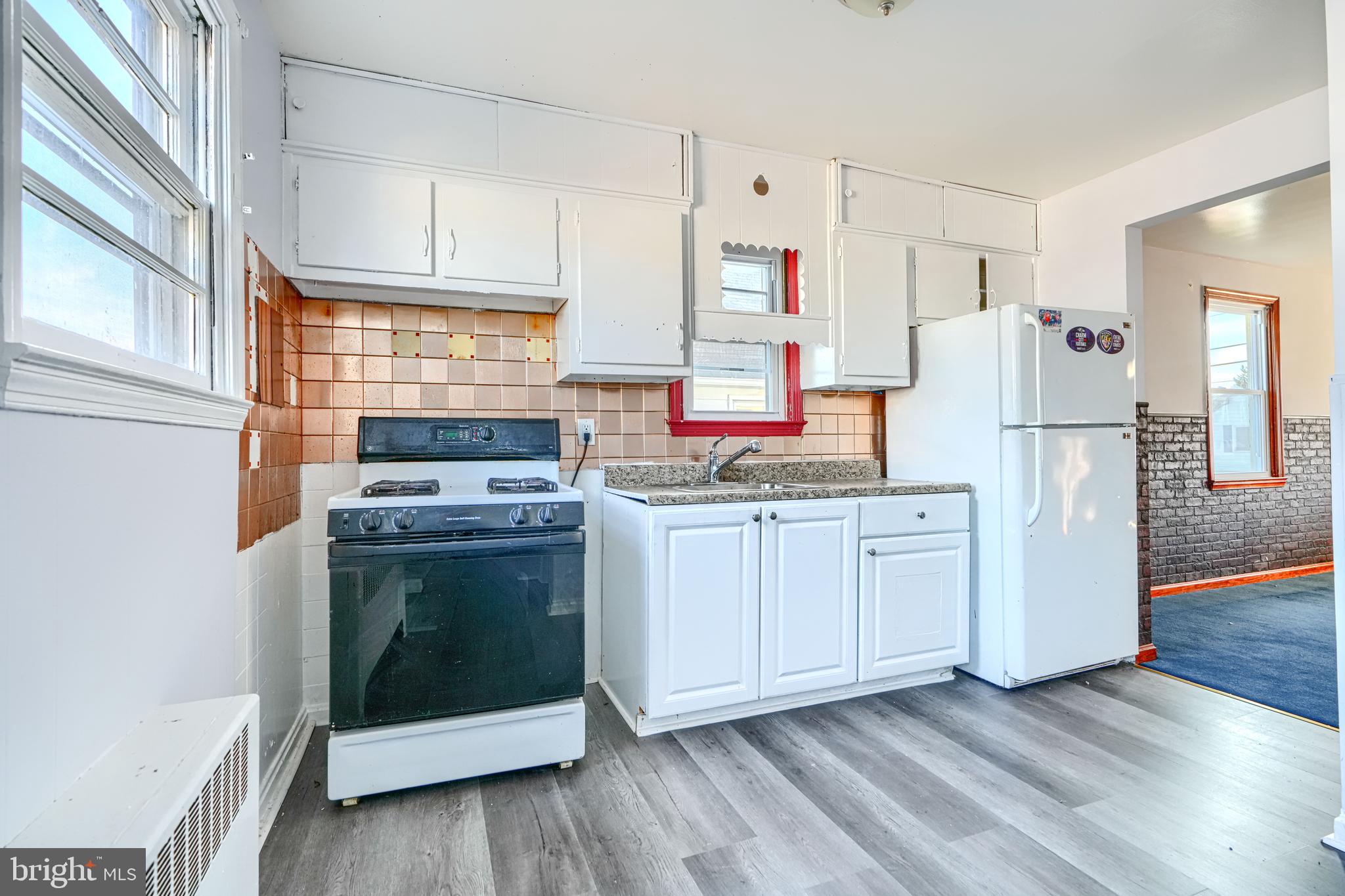 PARKVILLE HEIGHTS - Residential Lease