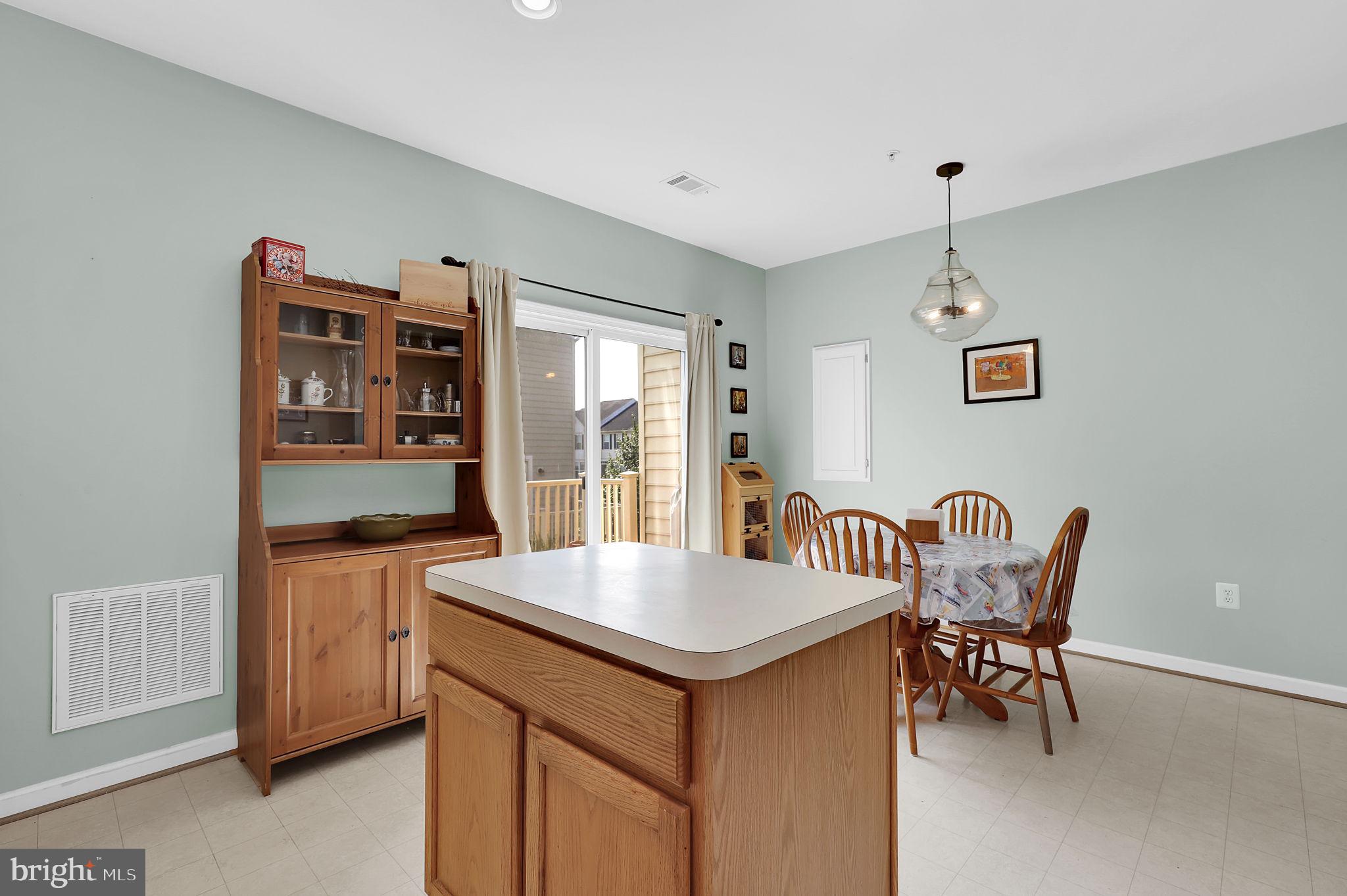 BALLENGER CROSSING CONDO - Residential