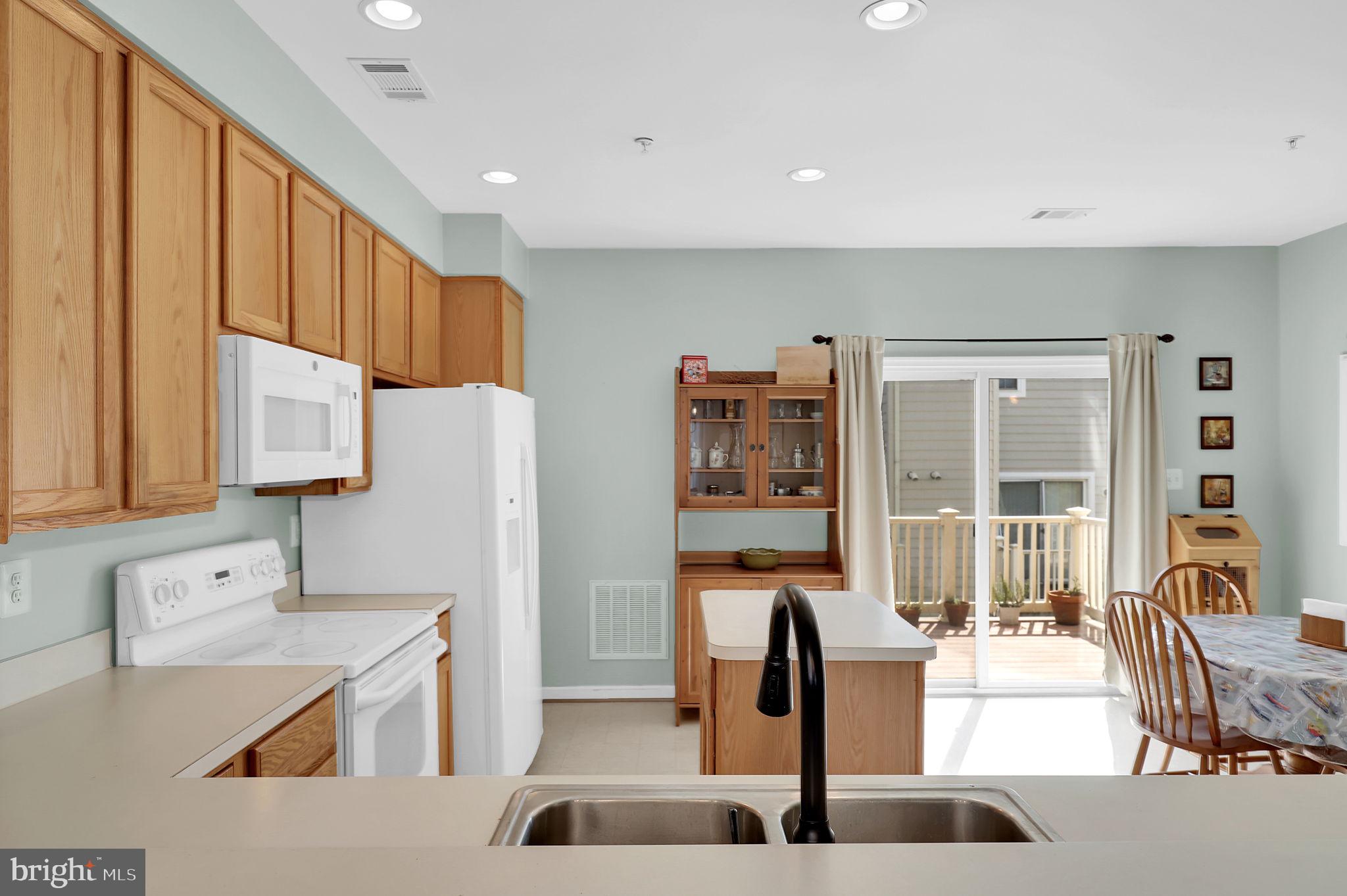 BALLENGER CROSSING CONDO - Residential