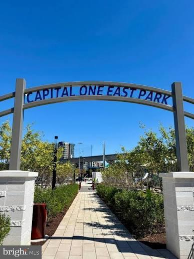 ENCORE OF MCLEAN - Residential