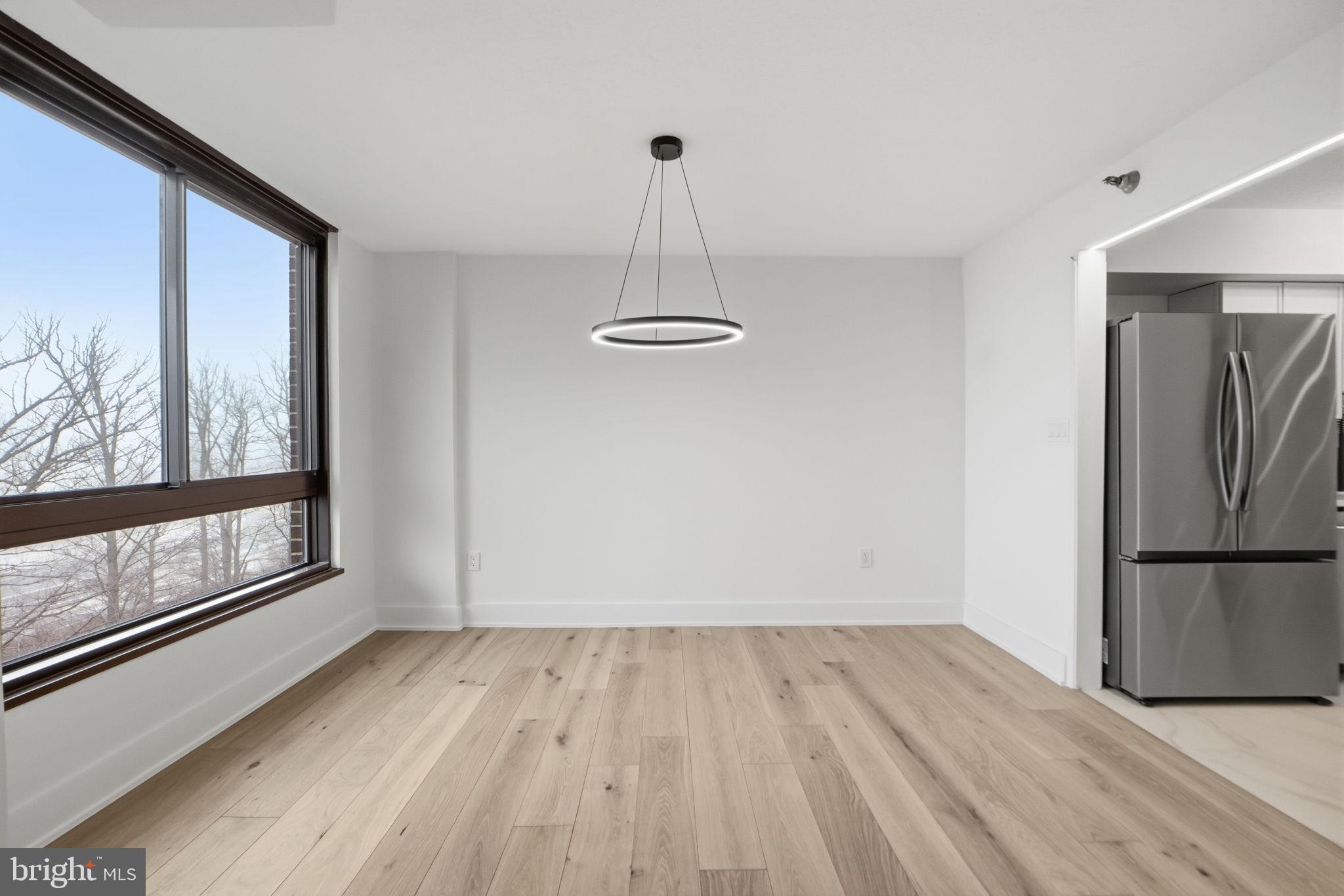 ENCORE OF MCLEAN - Residential