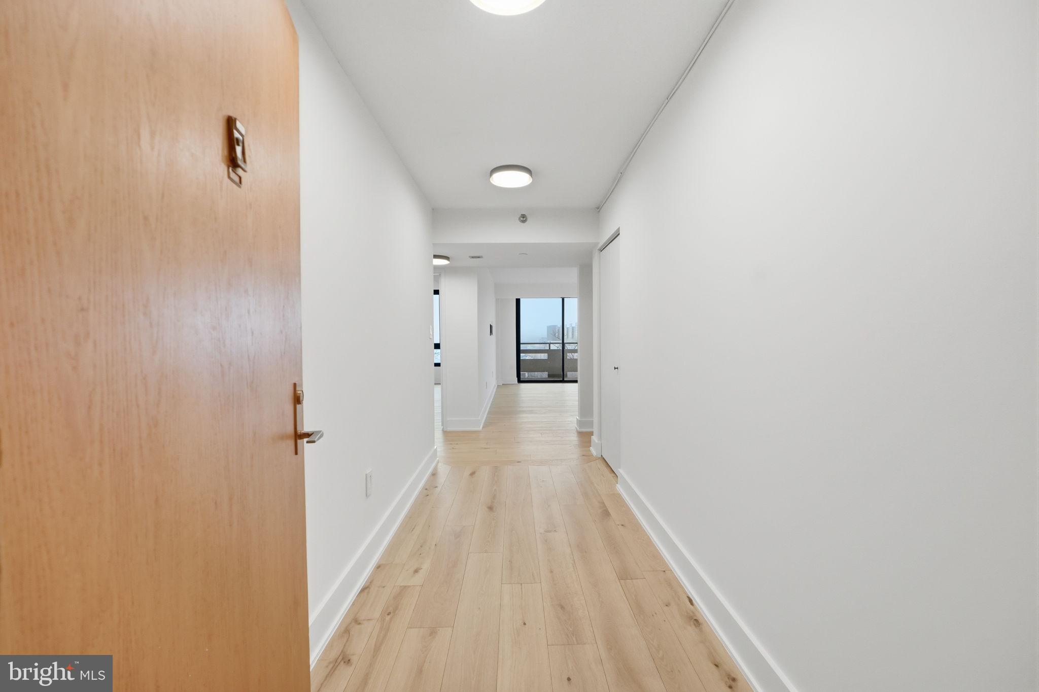 ENCORE OF MCLEAN - Residential