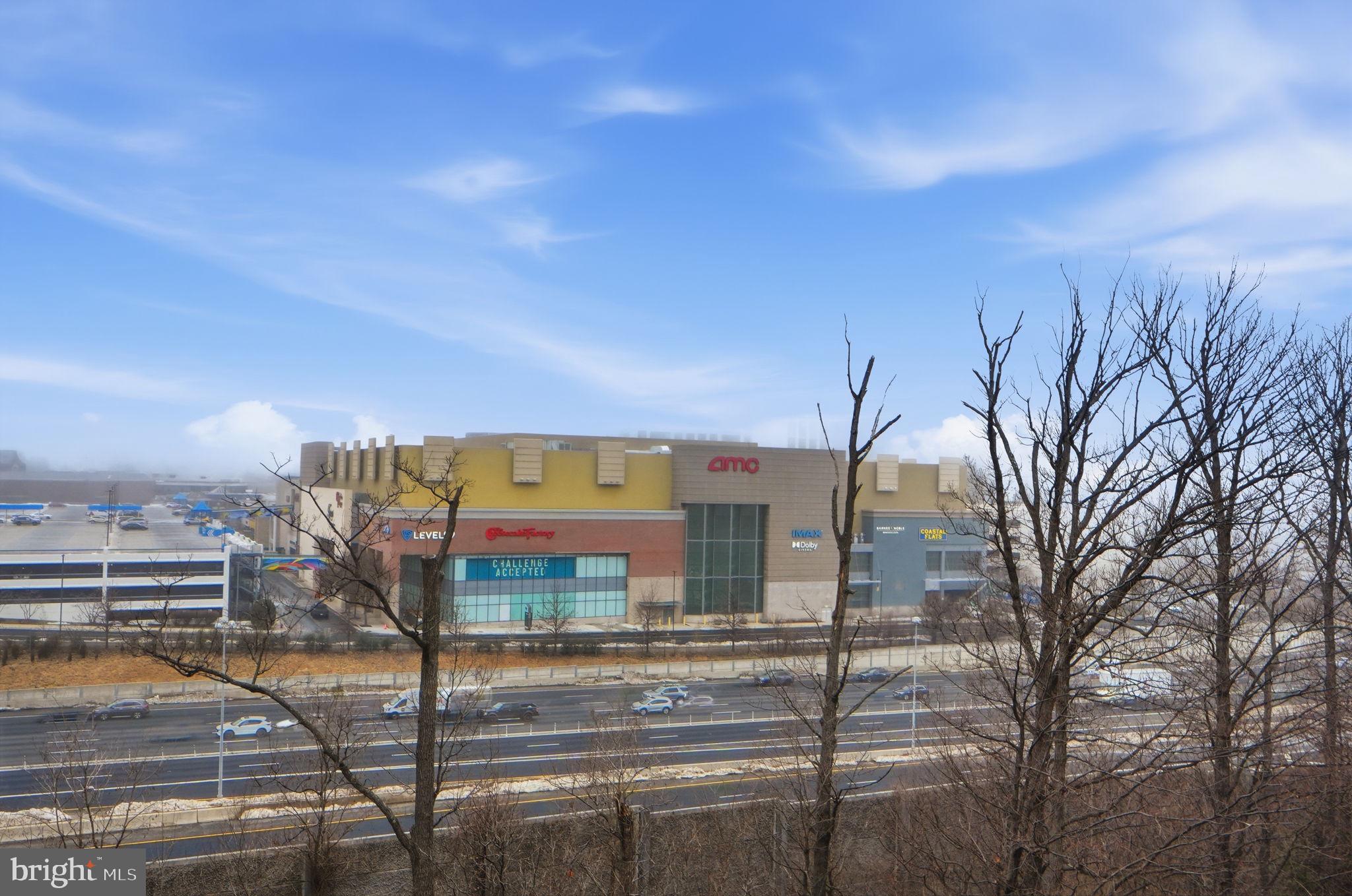 ENCORE OF MCLEAN - Residential