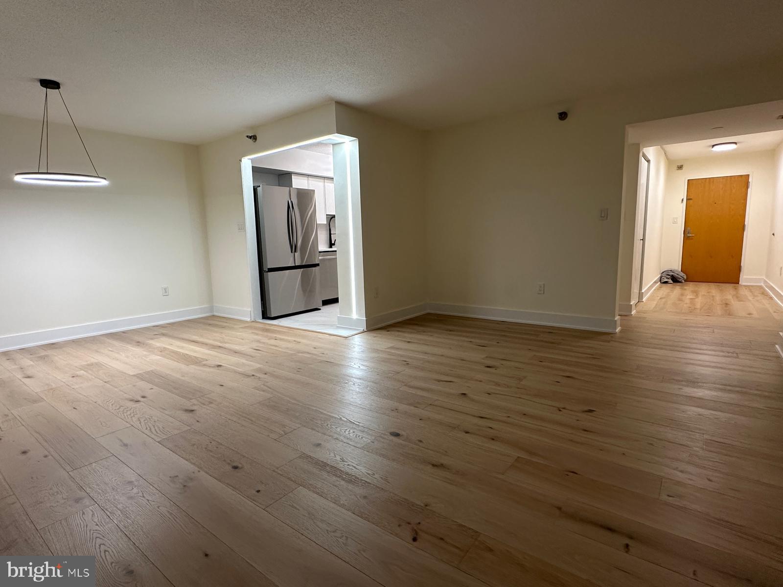 1808 OLD MEADOW ROAD 1201