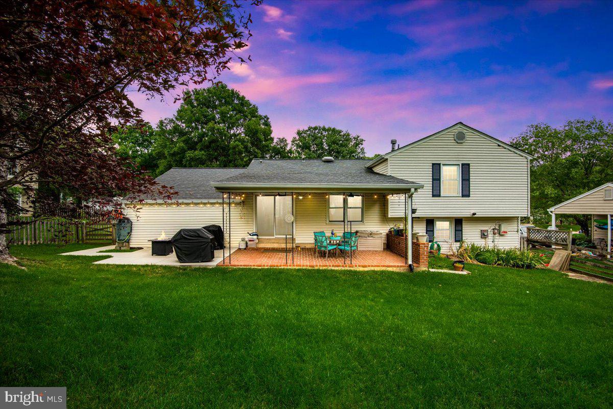 LAKE BRADDOCK - Residential