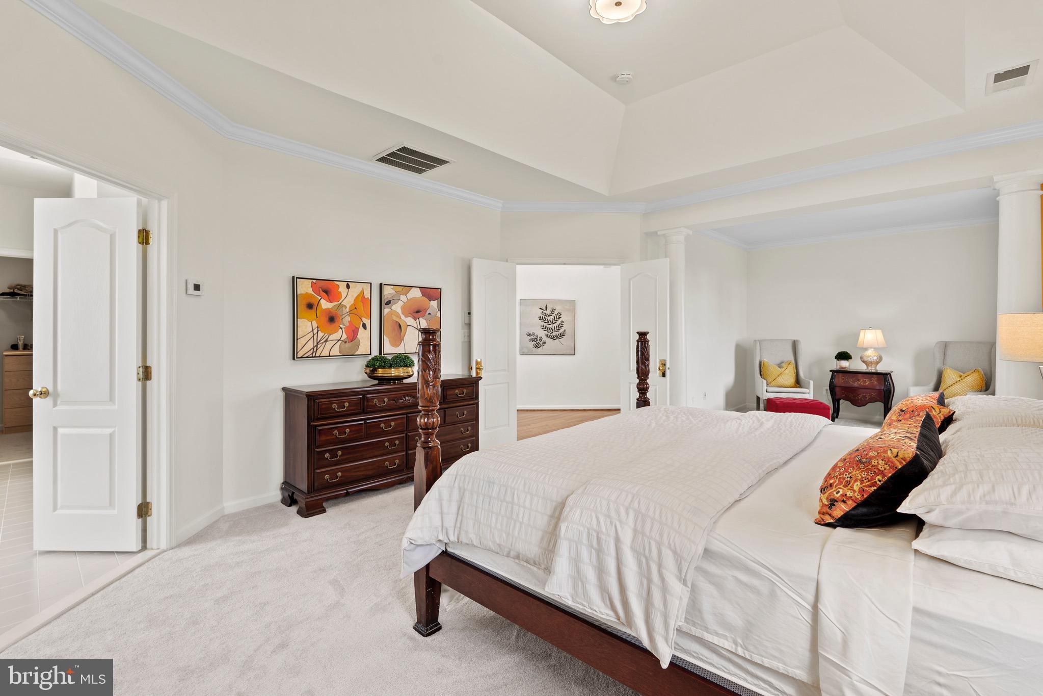 LOUDOUN VALLEY ESTATES 2 - Residential