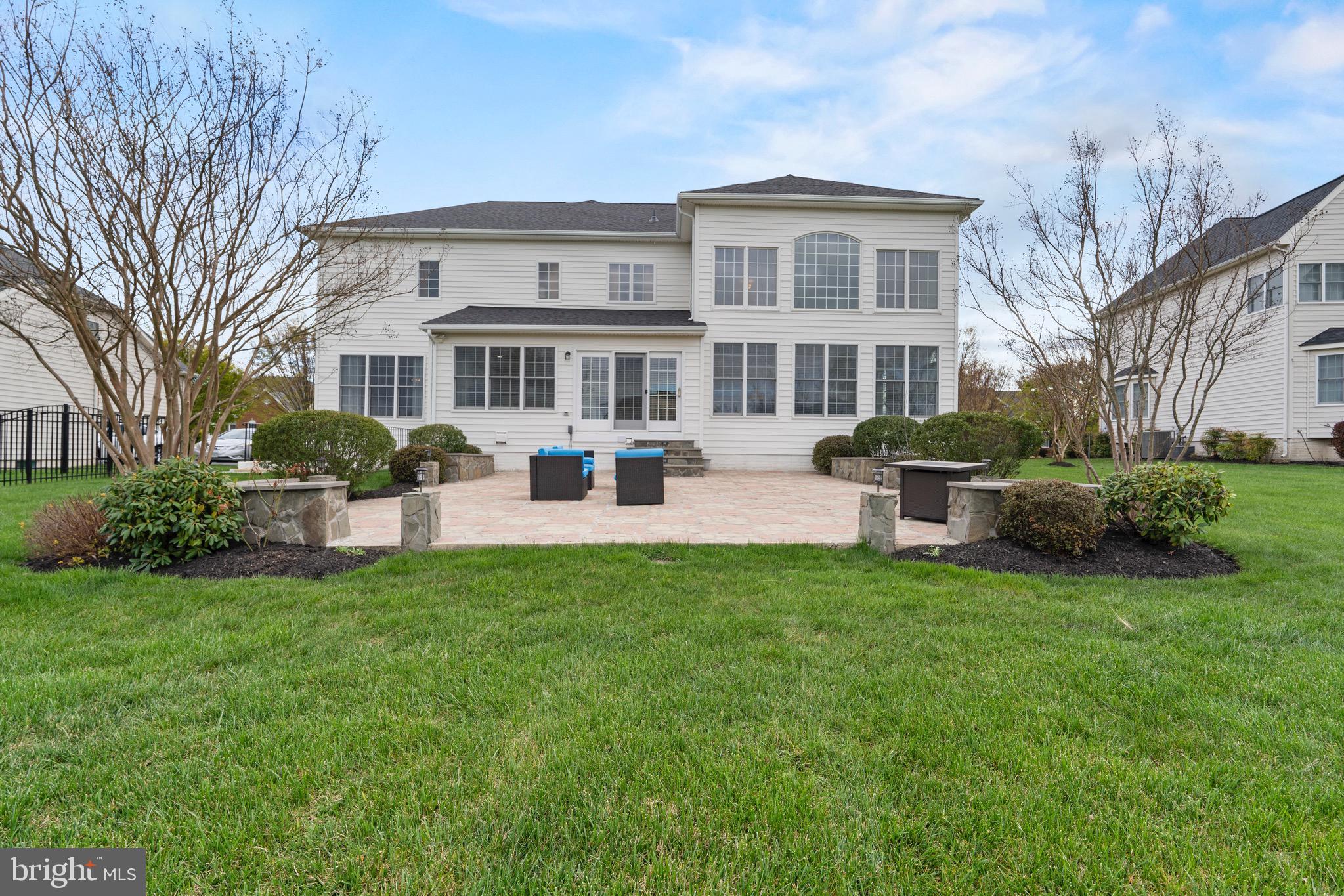 LOUDOUN VALLEY ESTATES 2 - Residential