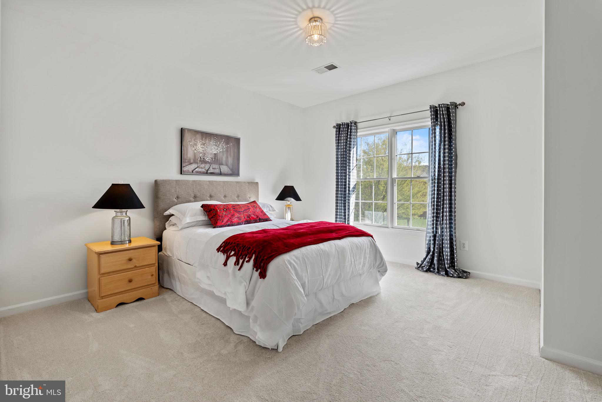 LOUDOUN VALLEY ESTATES 2 - Residential