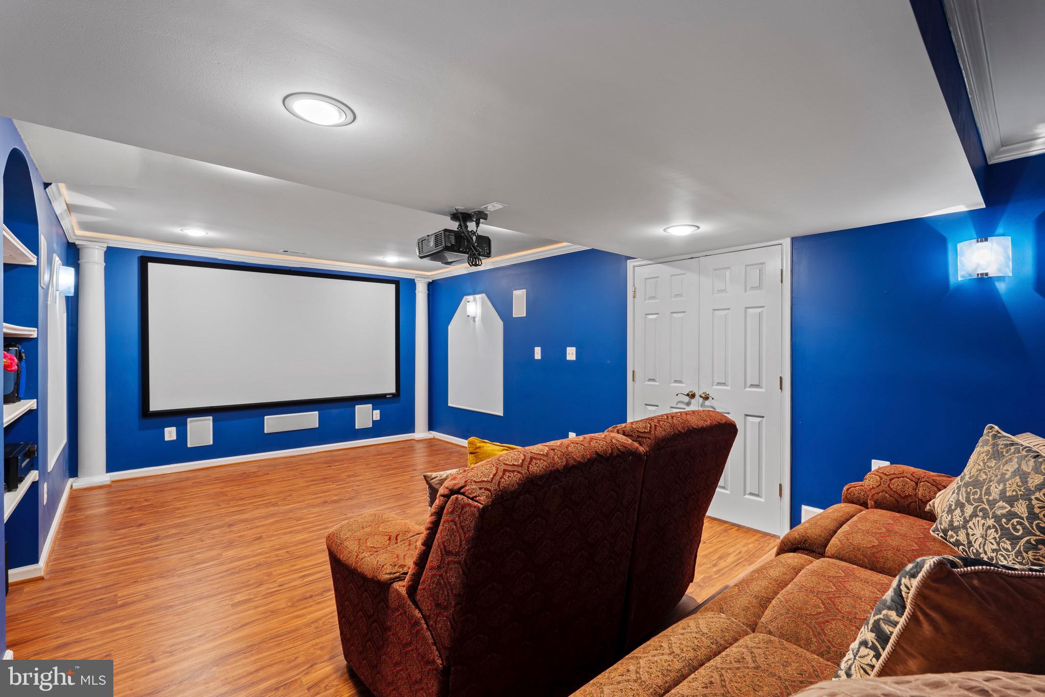 LOUDOUN VALLEY ESTATES 2 - Residential