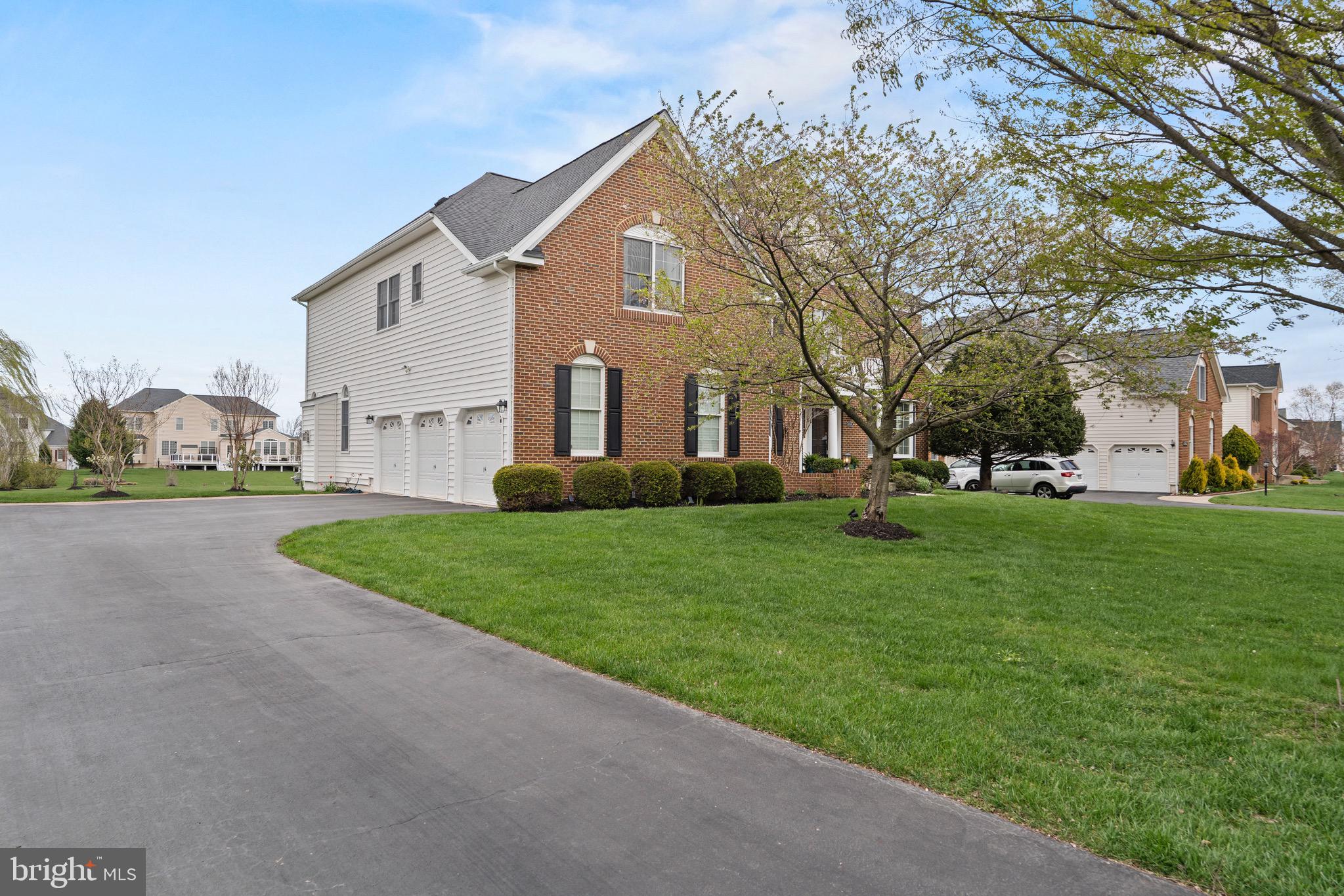LOUDOUN VALLEY ESTATES 2 - Residential