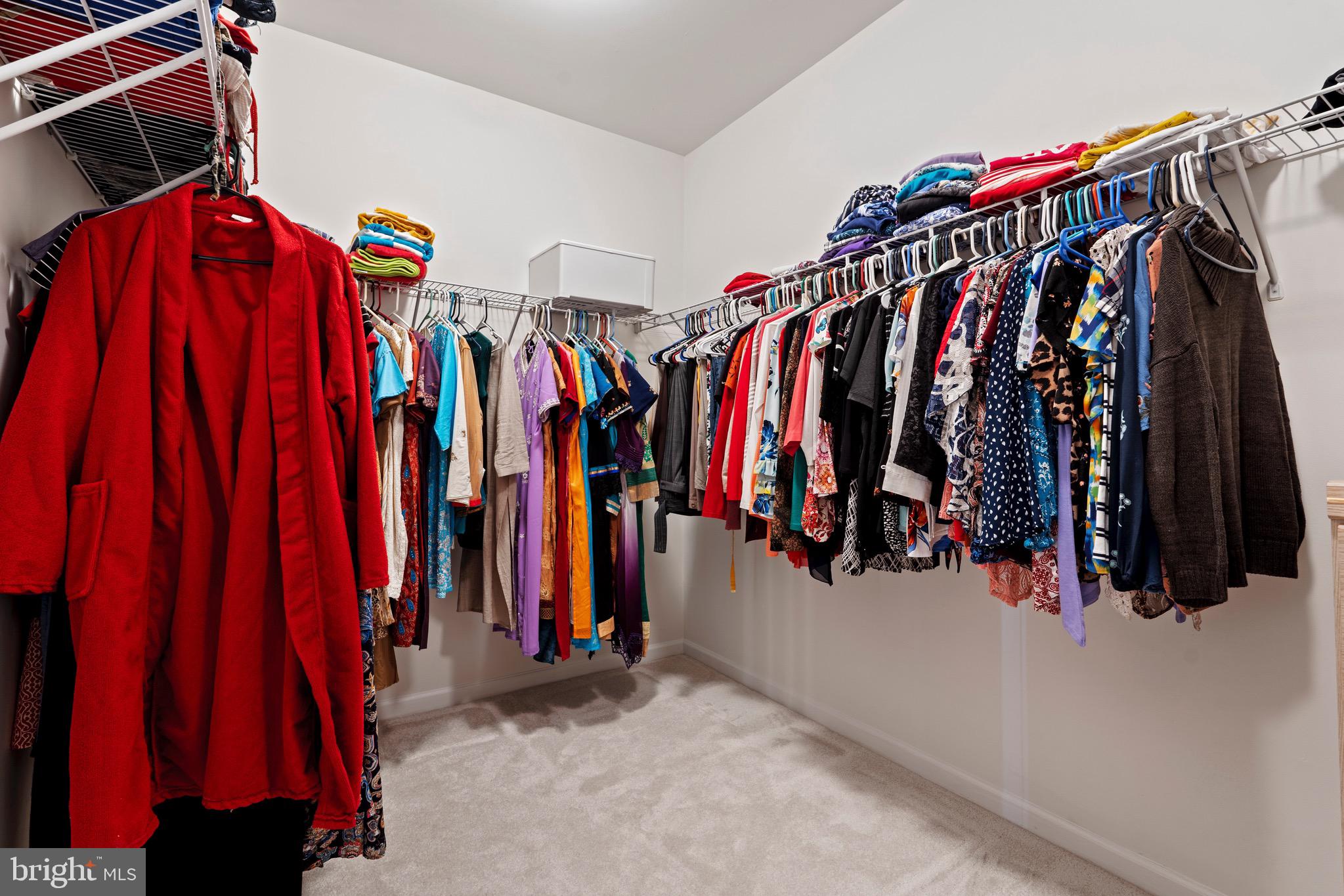 LOUDOUN VALLEY ESTATES 2 - Residential