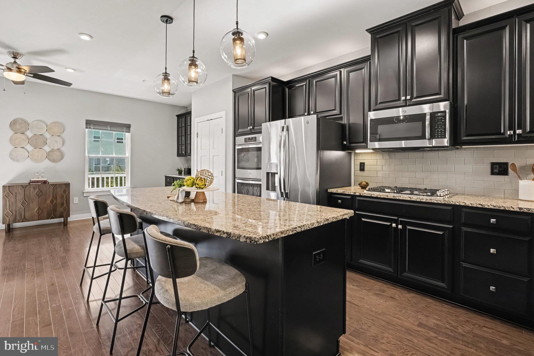 312 PIN OAK LANE