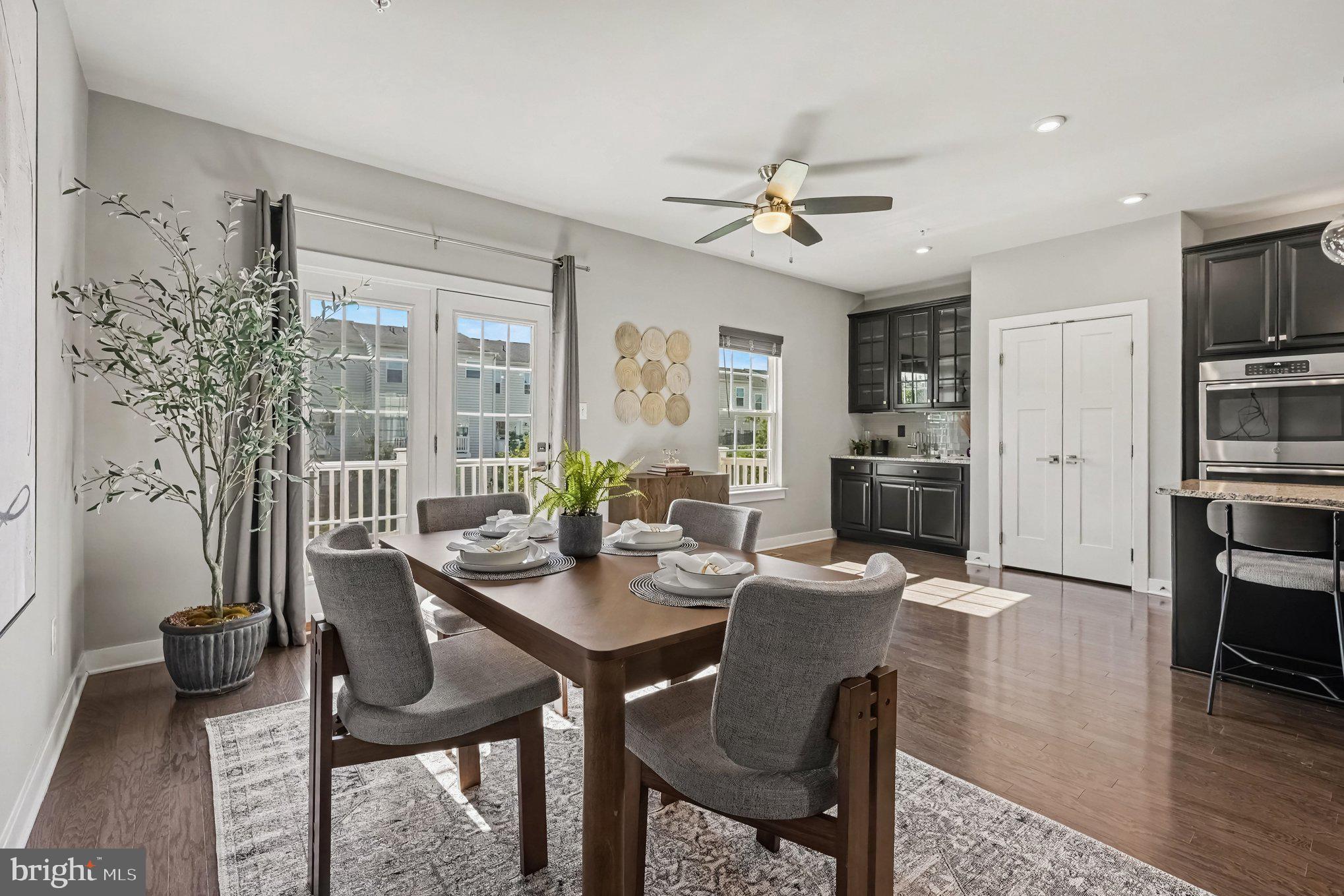 312 PIN OAK LANE