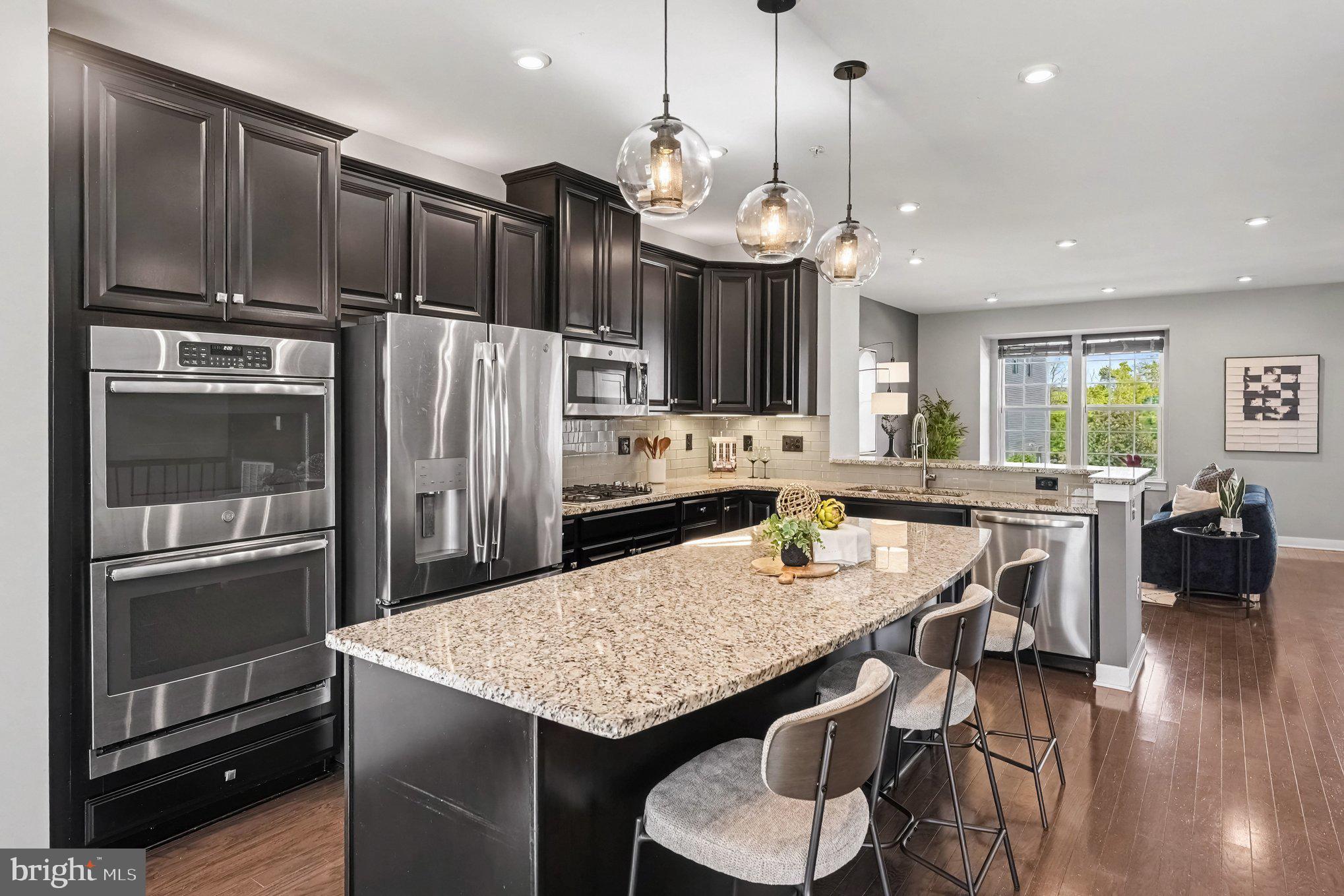 312 PIN OAK LANE