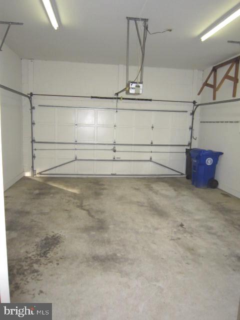 ARCOLA - Residential Lease