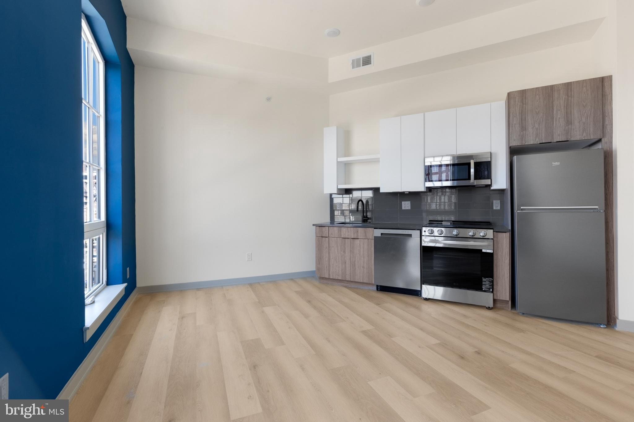 SPRING GARDEN - Residential Lease