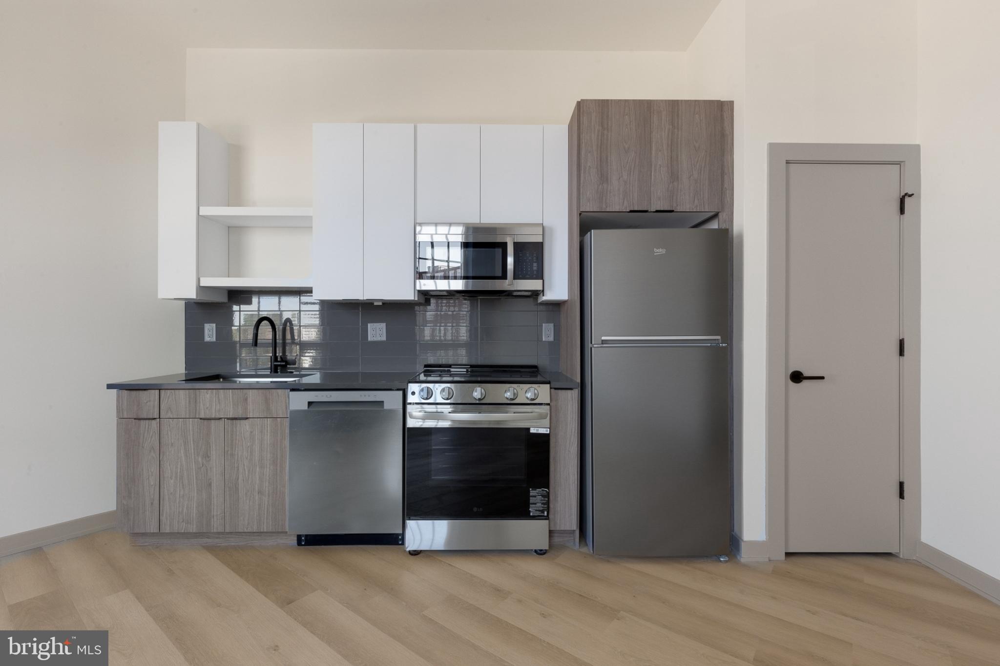 SPRING GARDEN - Residential Lease