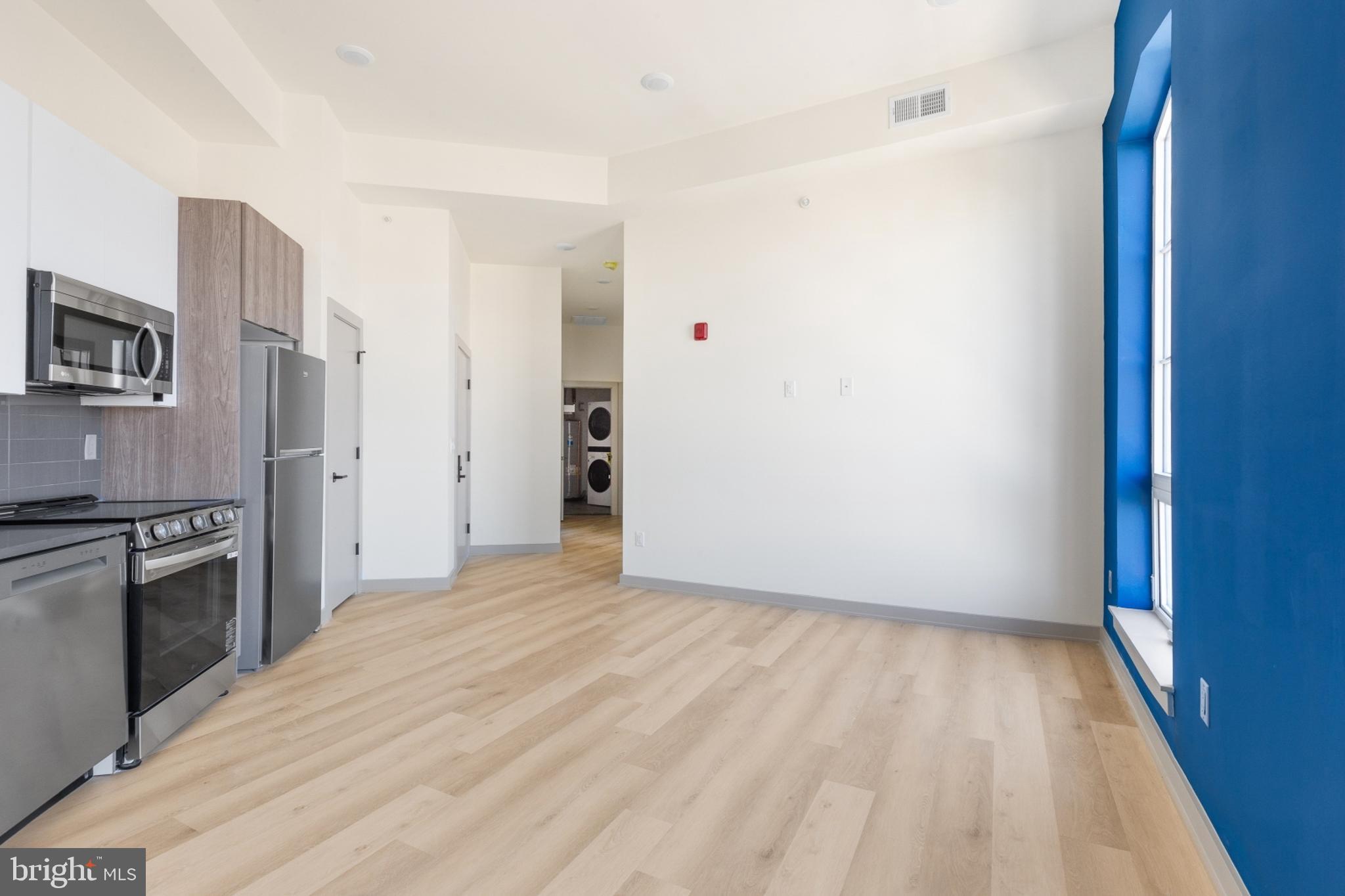 SPRING GARDEN - Residential Lease