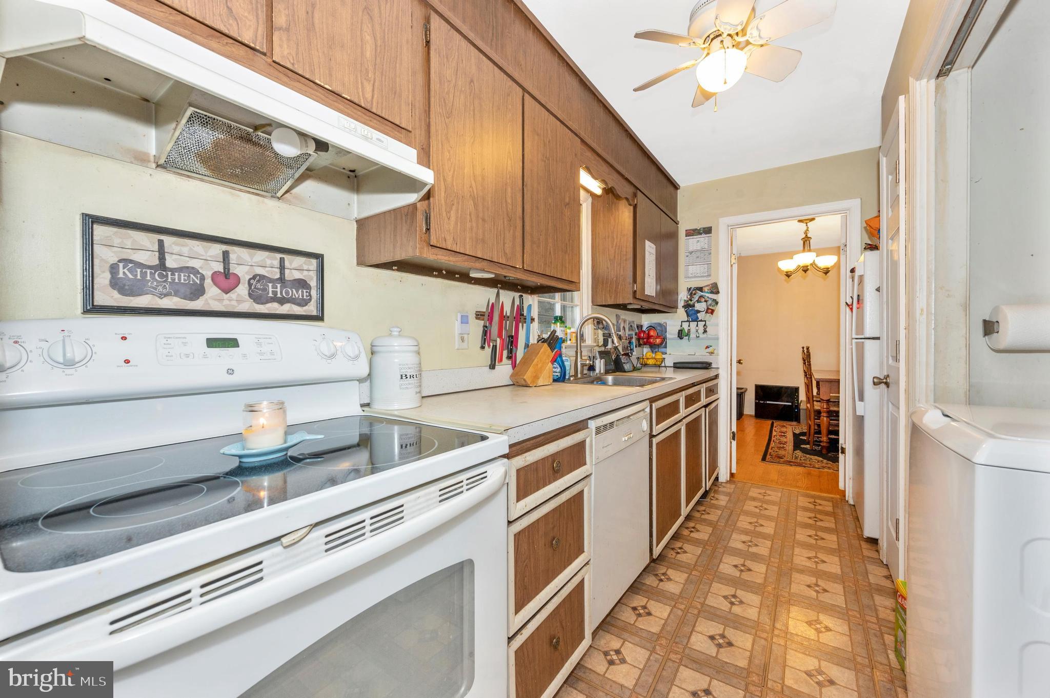 OLD ORCHARD ESTATES - Residential