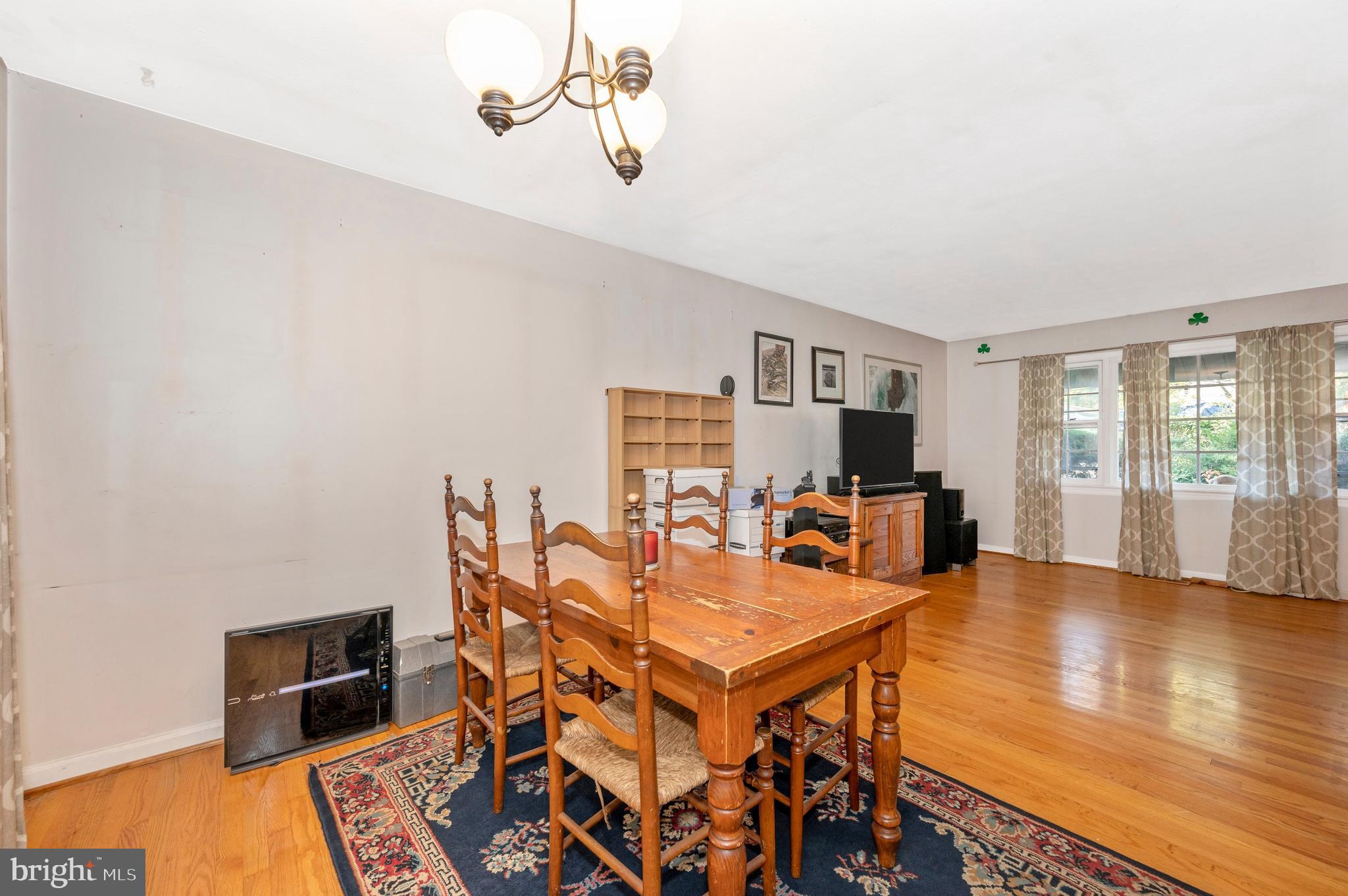 OLD ORCHARD ESTATES - Residential