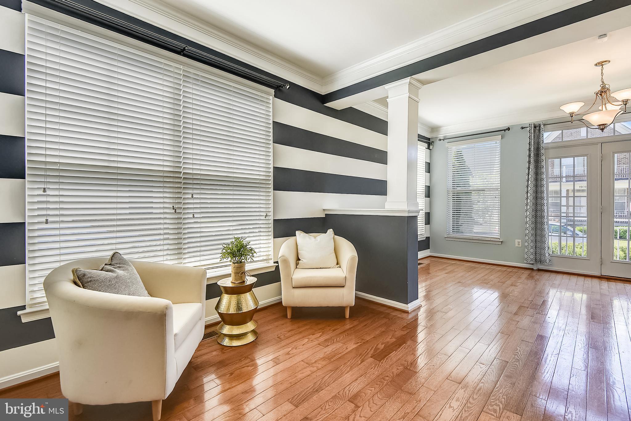 SEVEN OAKS - Residential