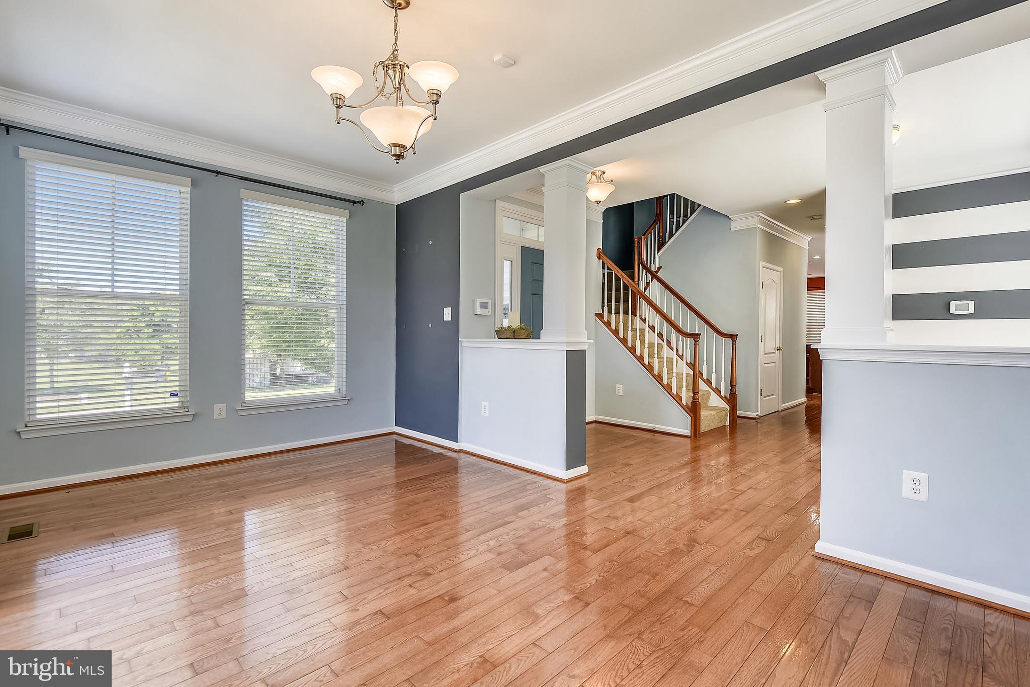 SEVEN OAKS - Residential