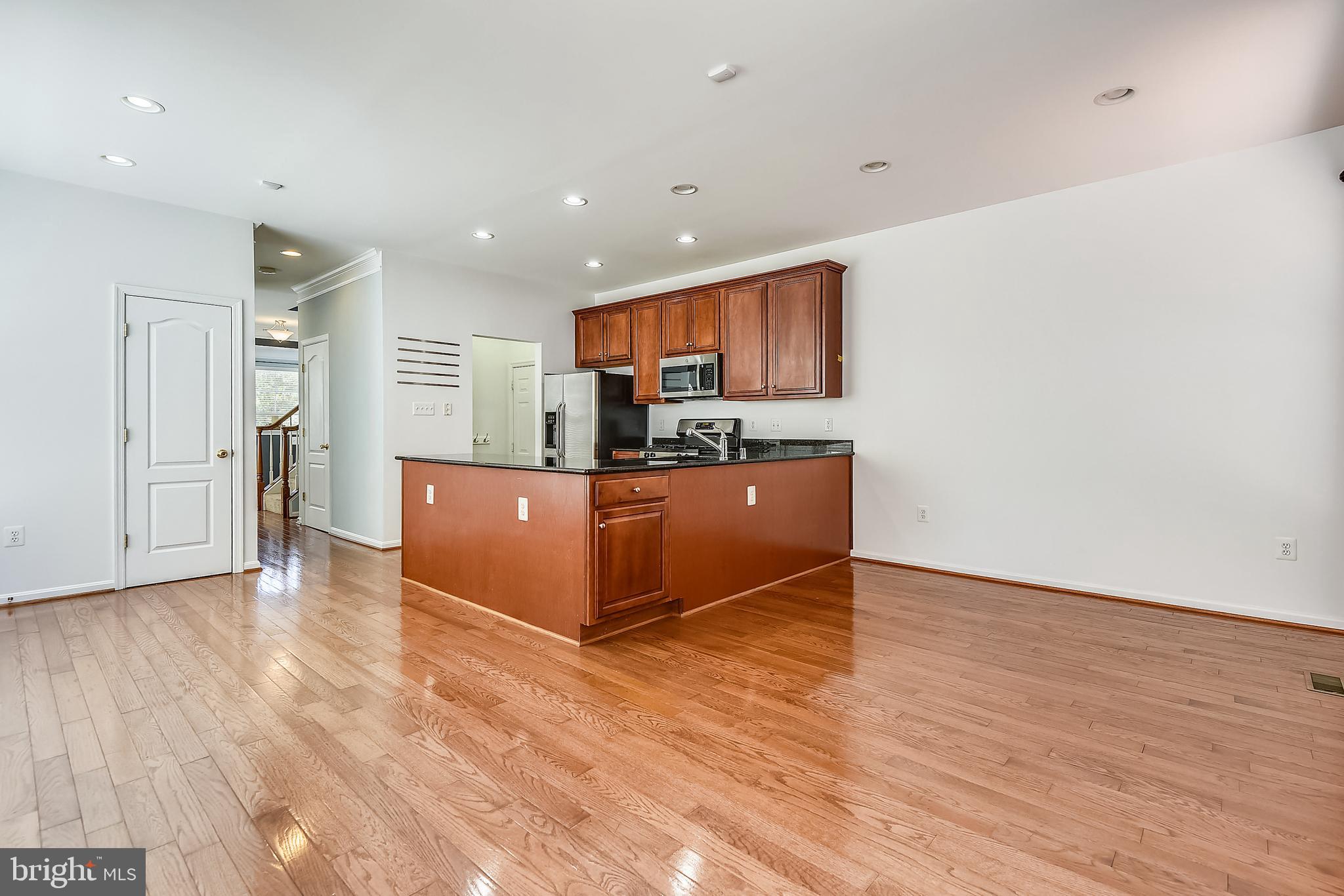 SEVEN OAKS - Residential