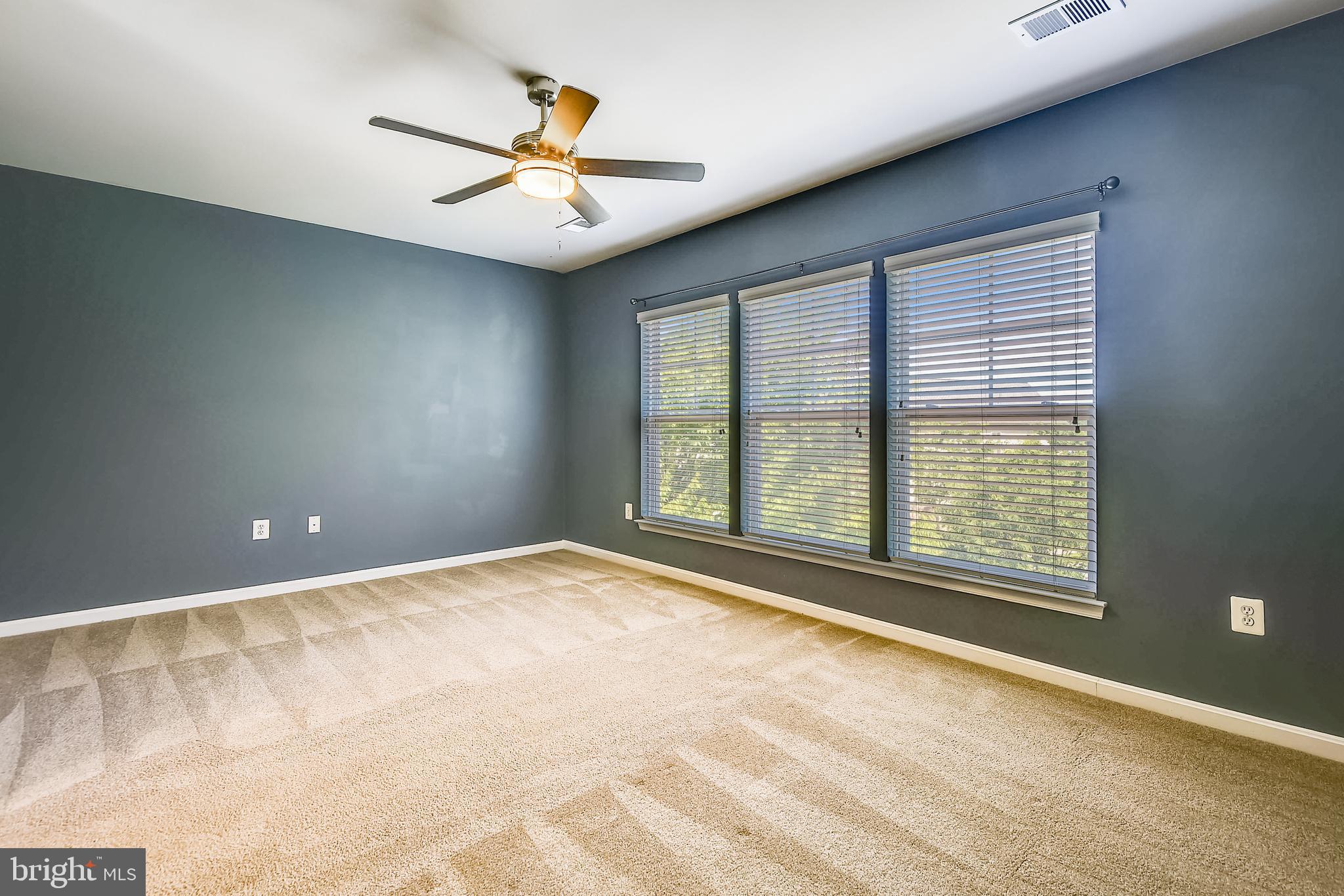 SEVEN OAKS - Residential