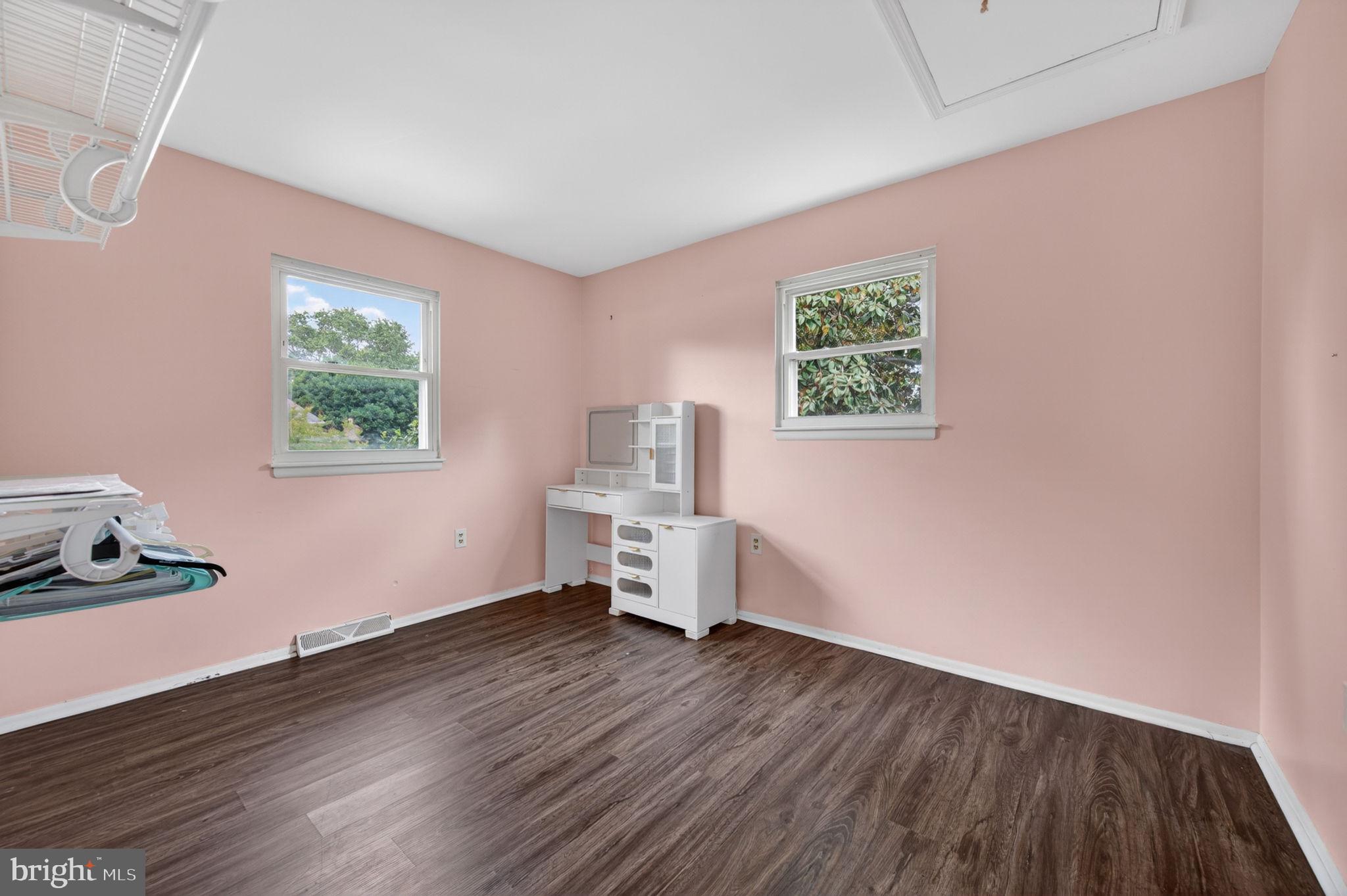 LONG BAR HARBOR - Residential