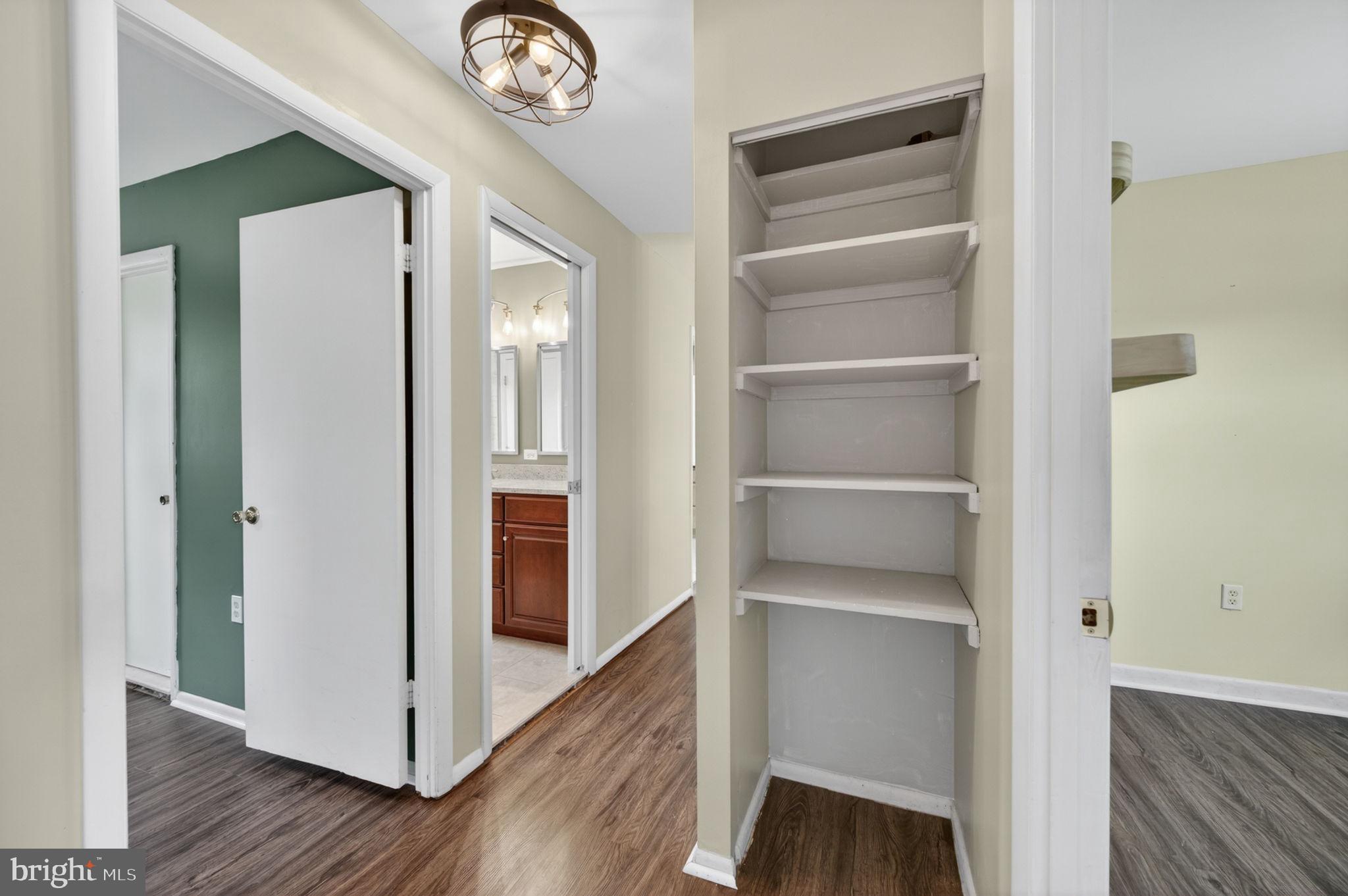 LONG BAR HARBOR - Residential