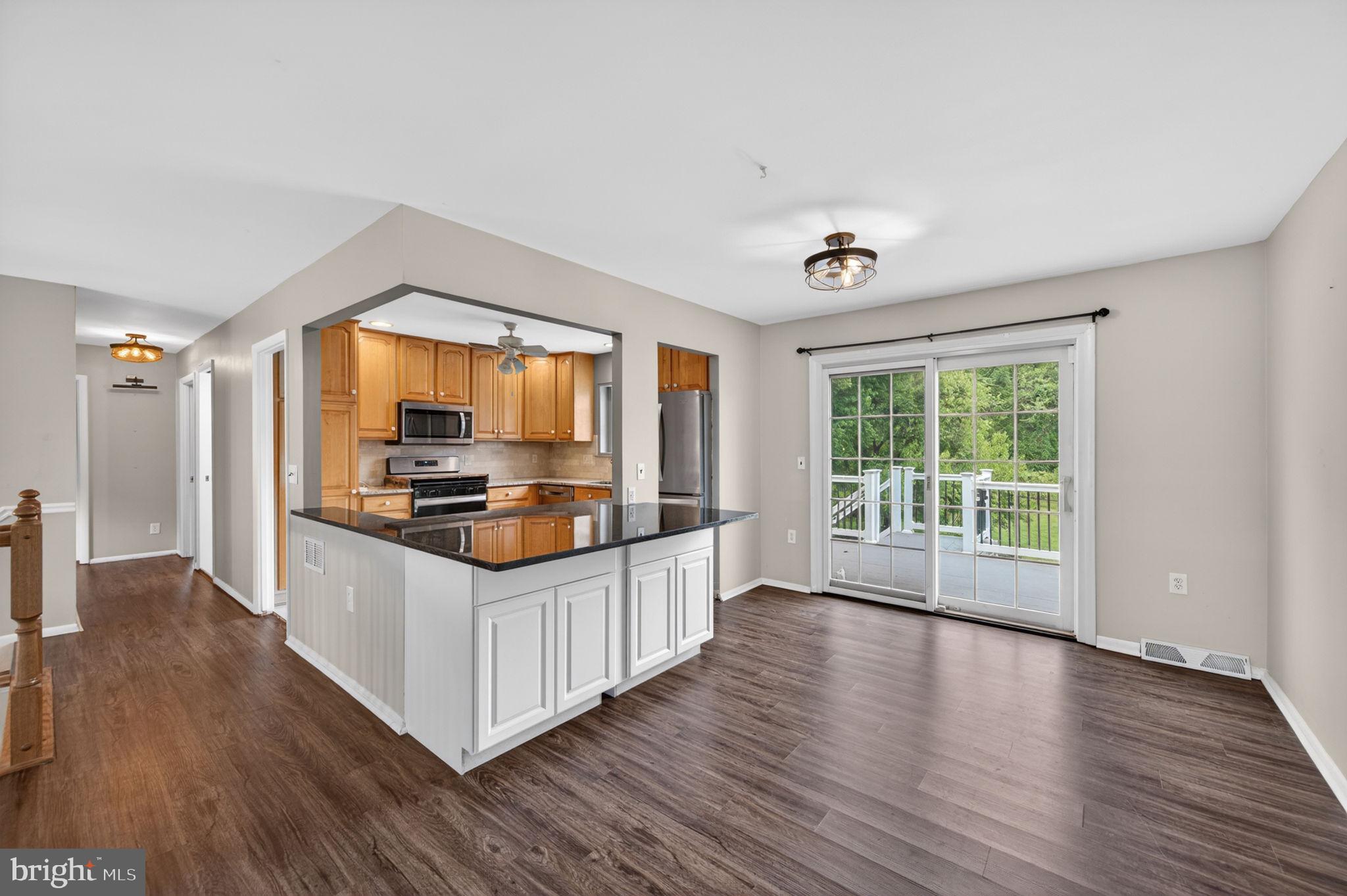LONG BAR HARBOR - Residential