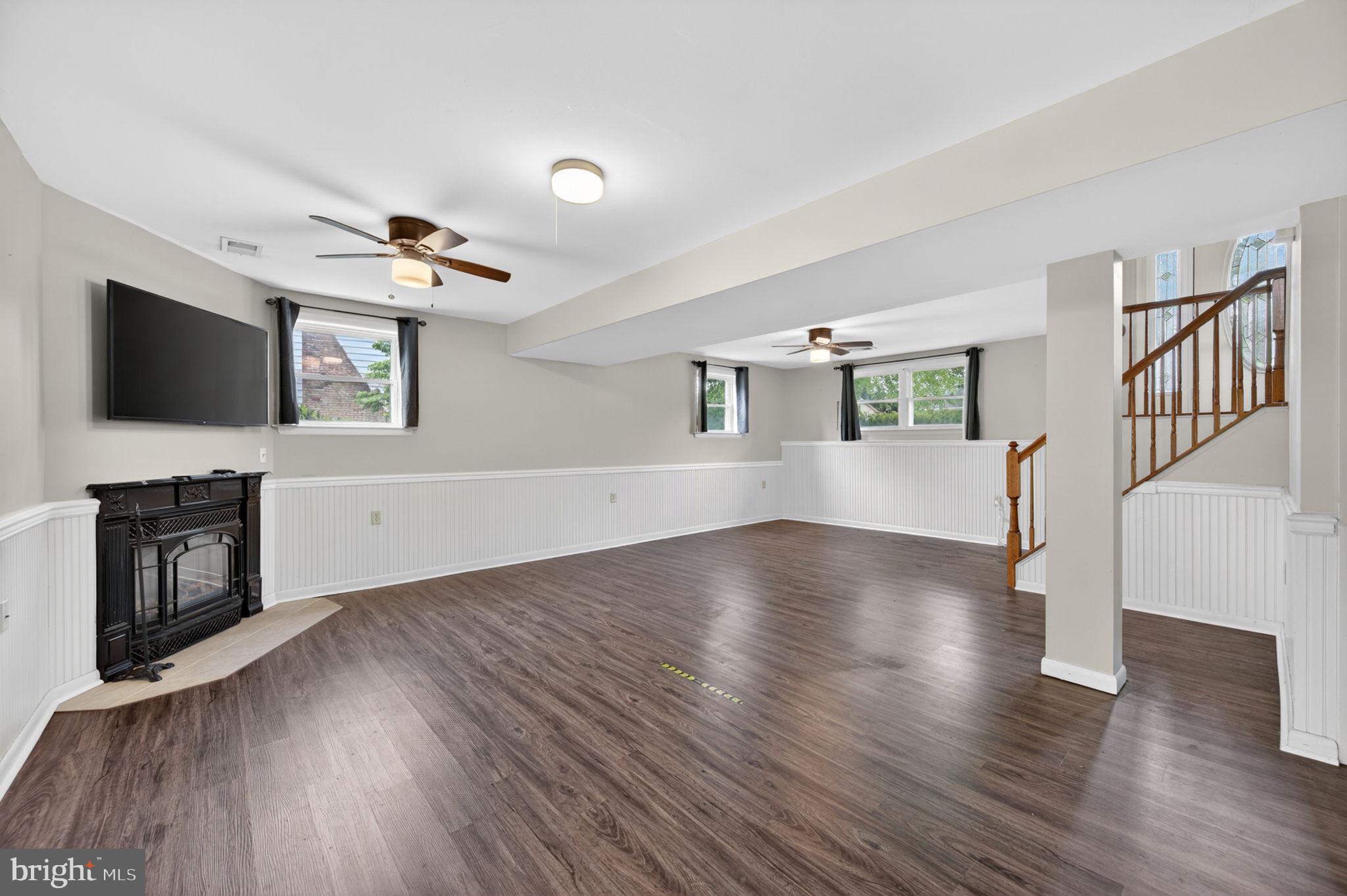 LONG BAR HARBOR - Residential