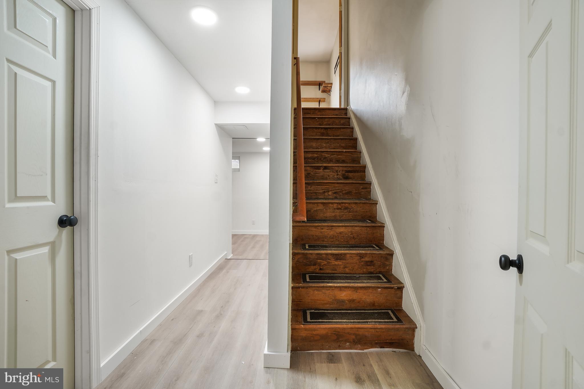 WATERSIDE - Residential