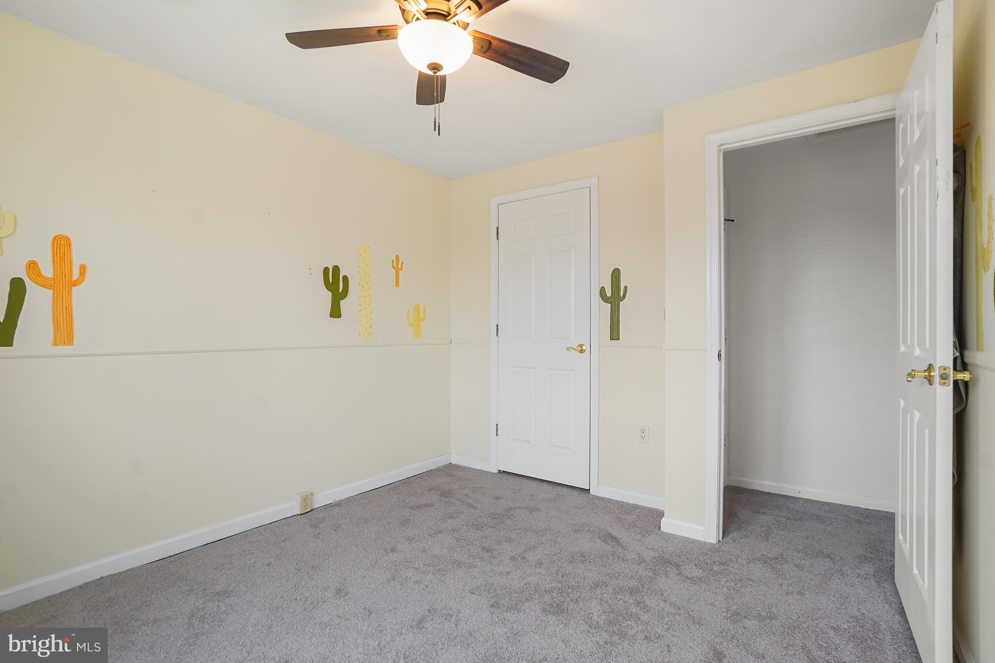 WATERSIDE - Residential