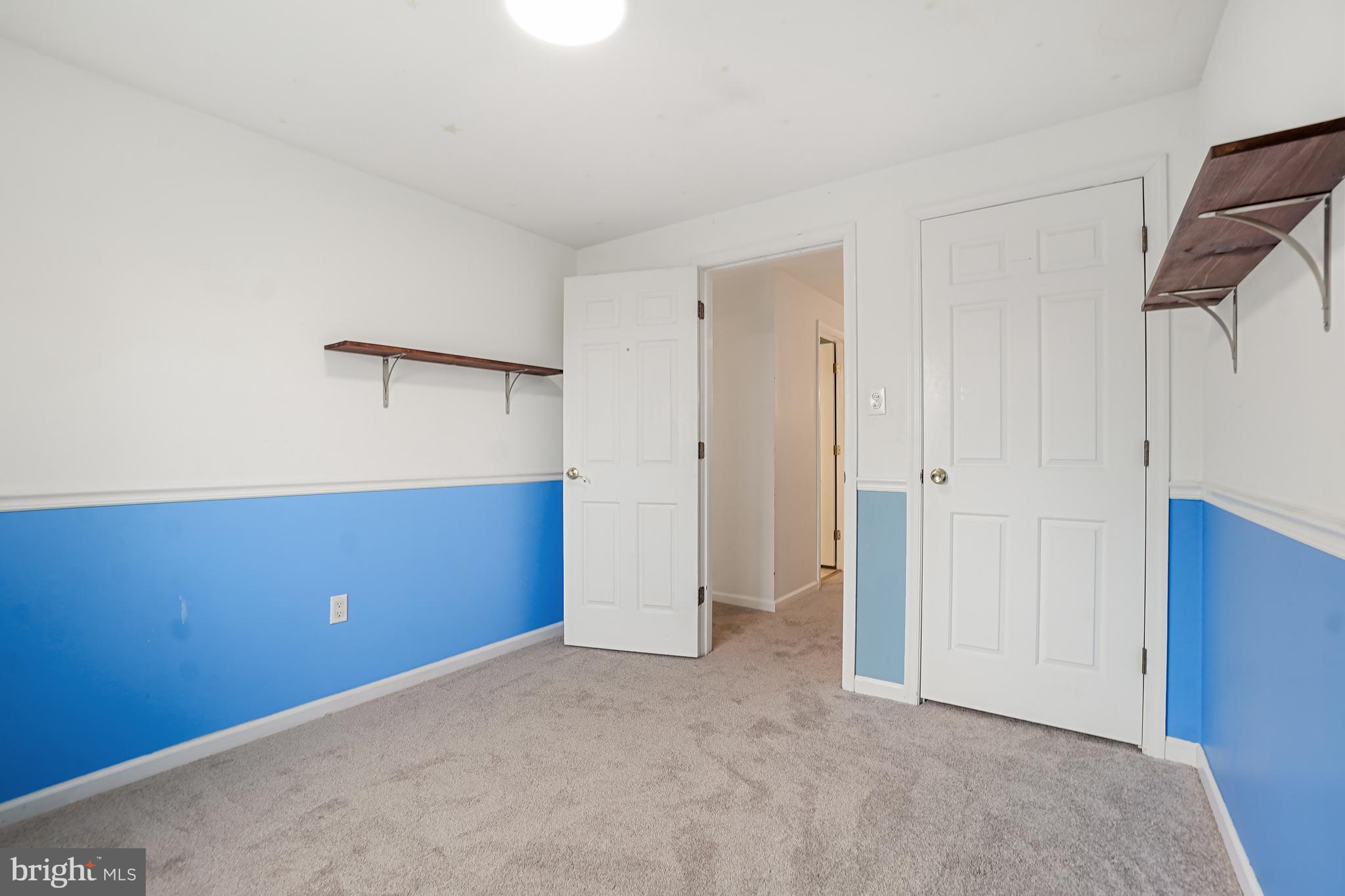 WATERSIDE - Residential