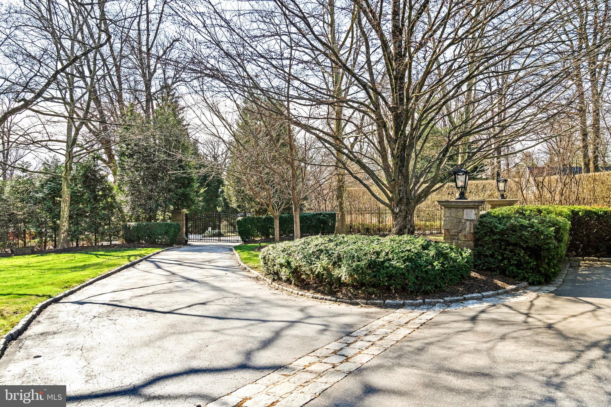 BRYN MAWR - Residential