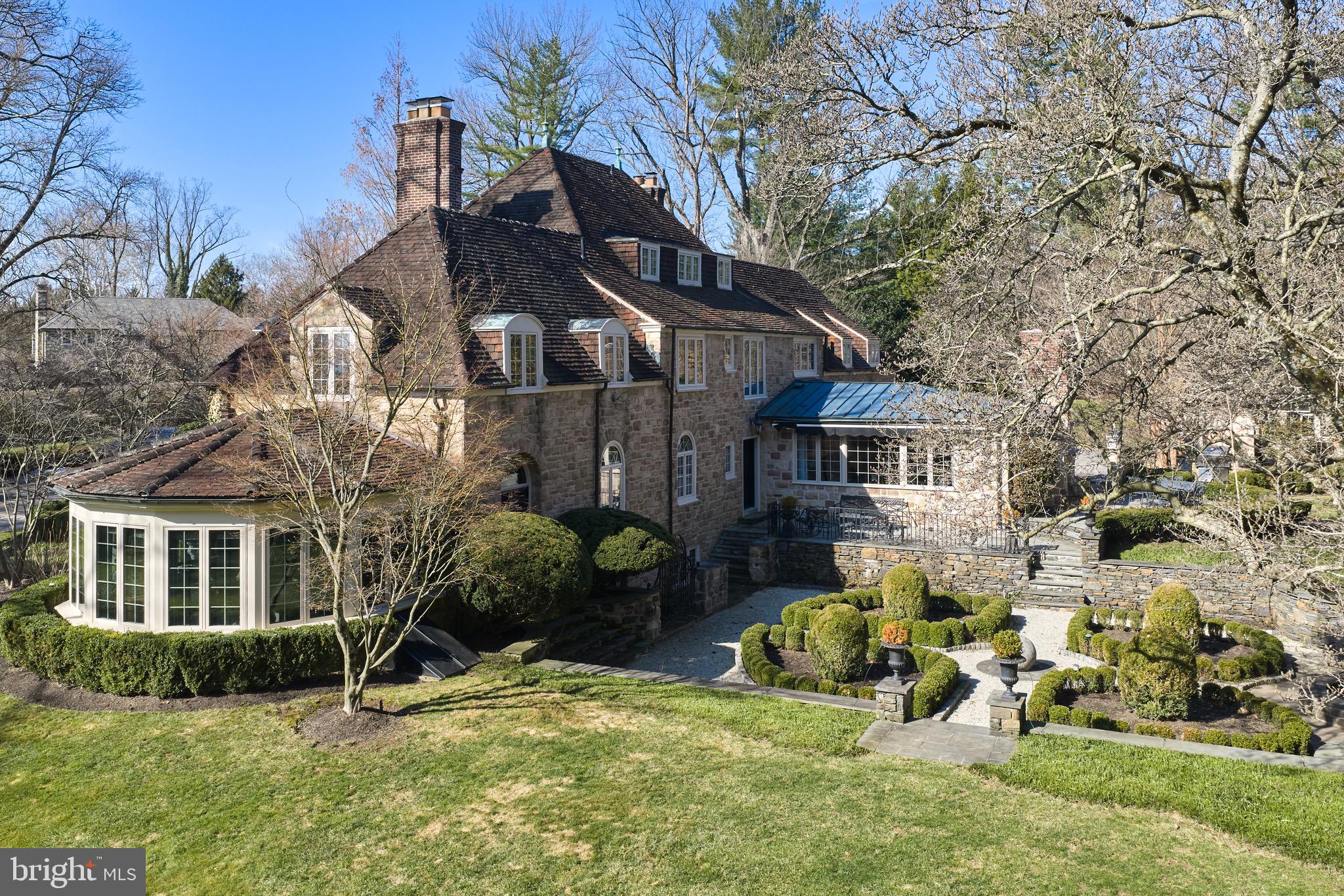 BRYN MAWR - Residential