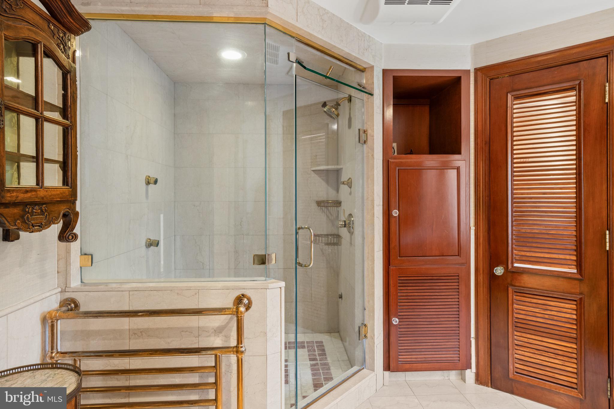 BRYN MAWR - Residential