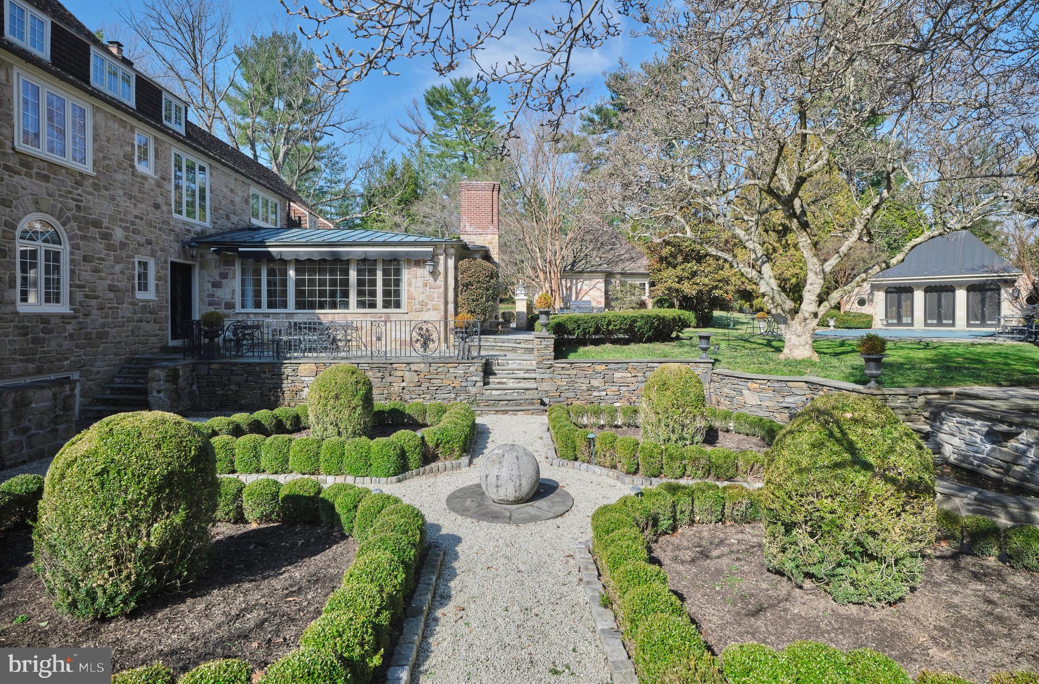 BRYN MAWR - Residential