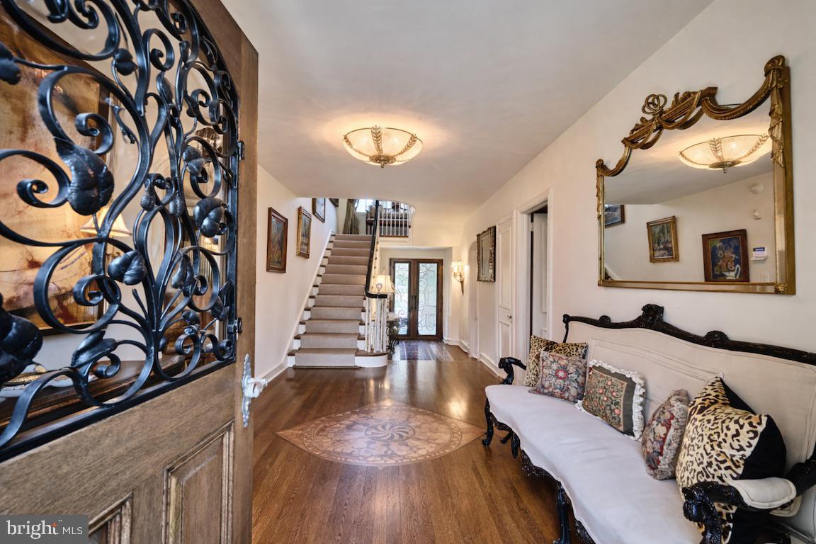 BRYN MAWR - Residential