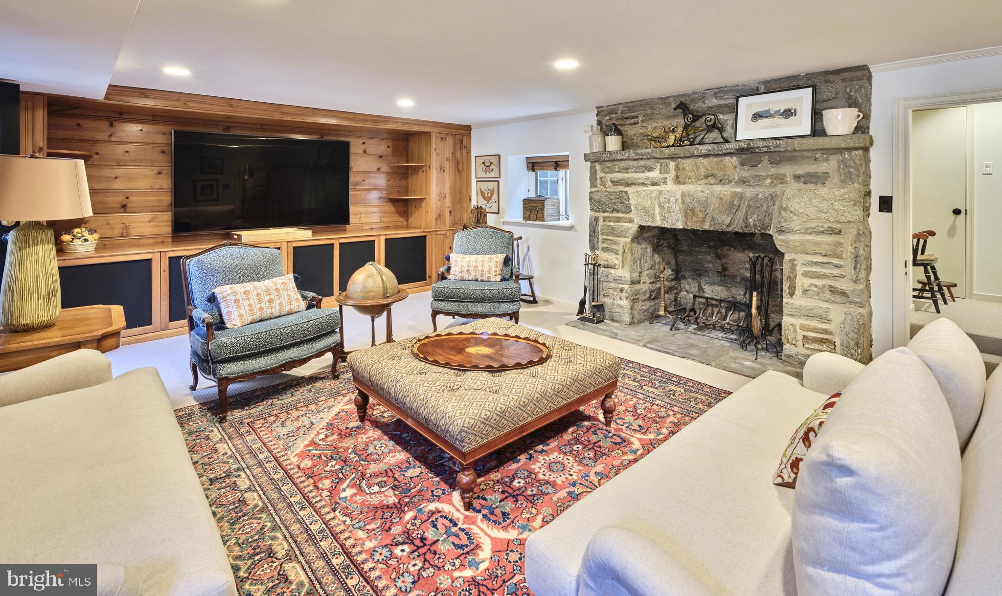 BRYN MAWR - Residential