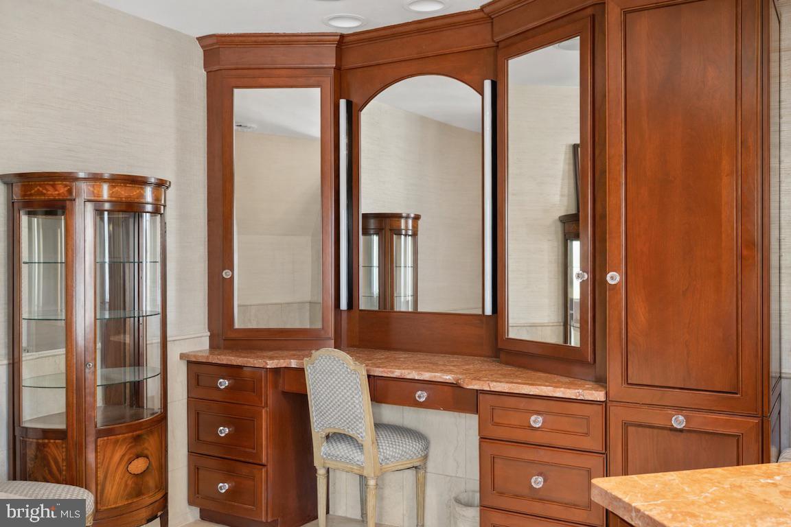 BRYN MAWR - Residential