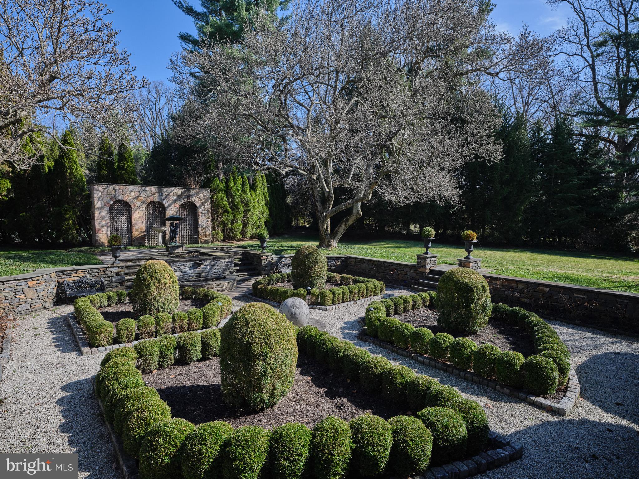 BRYN MAWR - Residential
