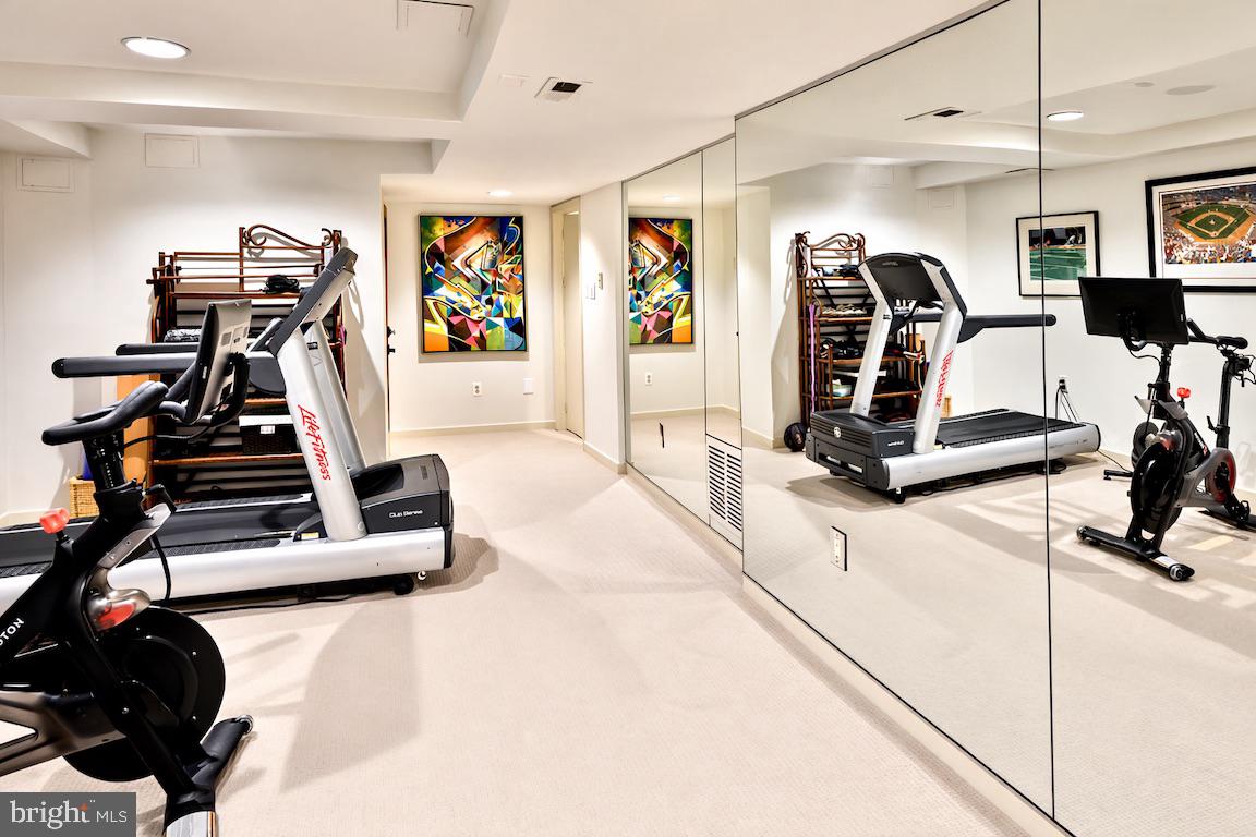 BRYN MAWR - Residential