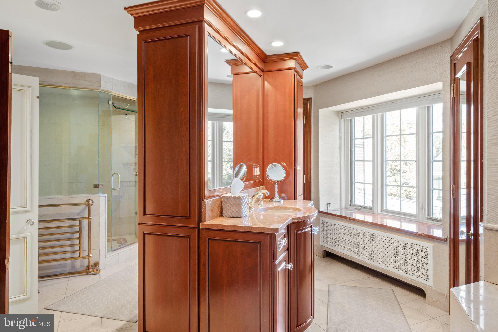 BRYN MAWR - Residential