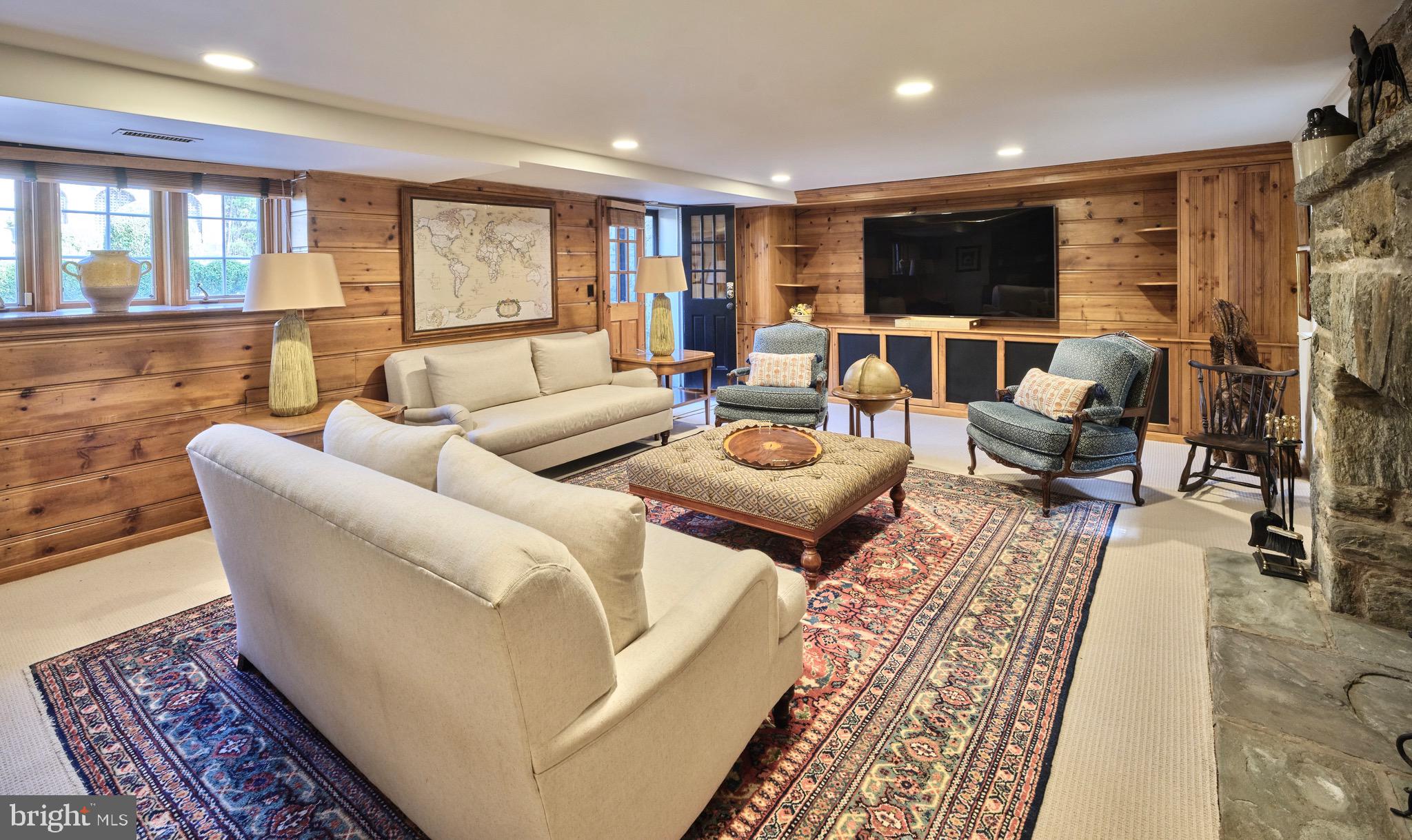 BRYN MAWR - Residential